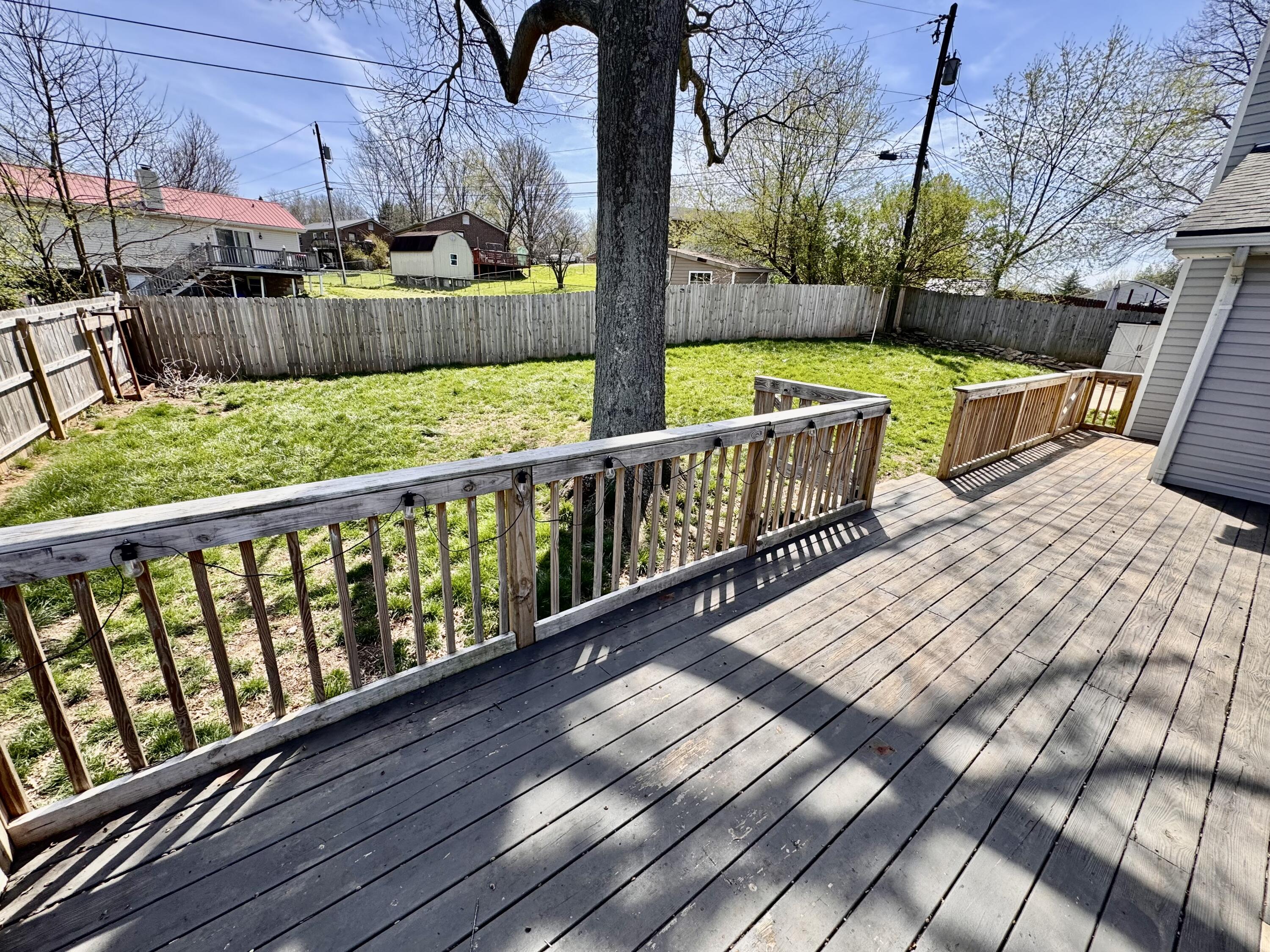 2220 Redbud Lane Property Photo 19