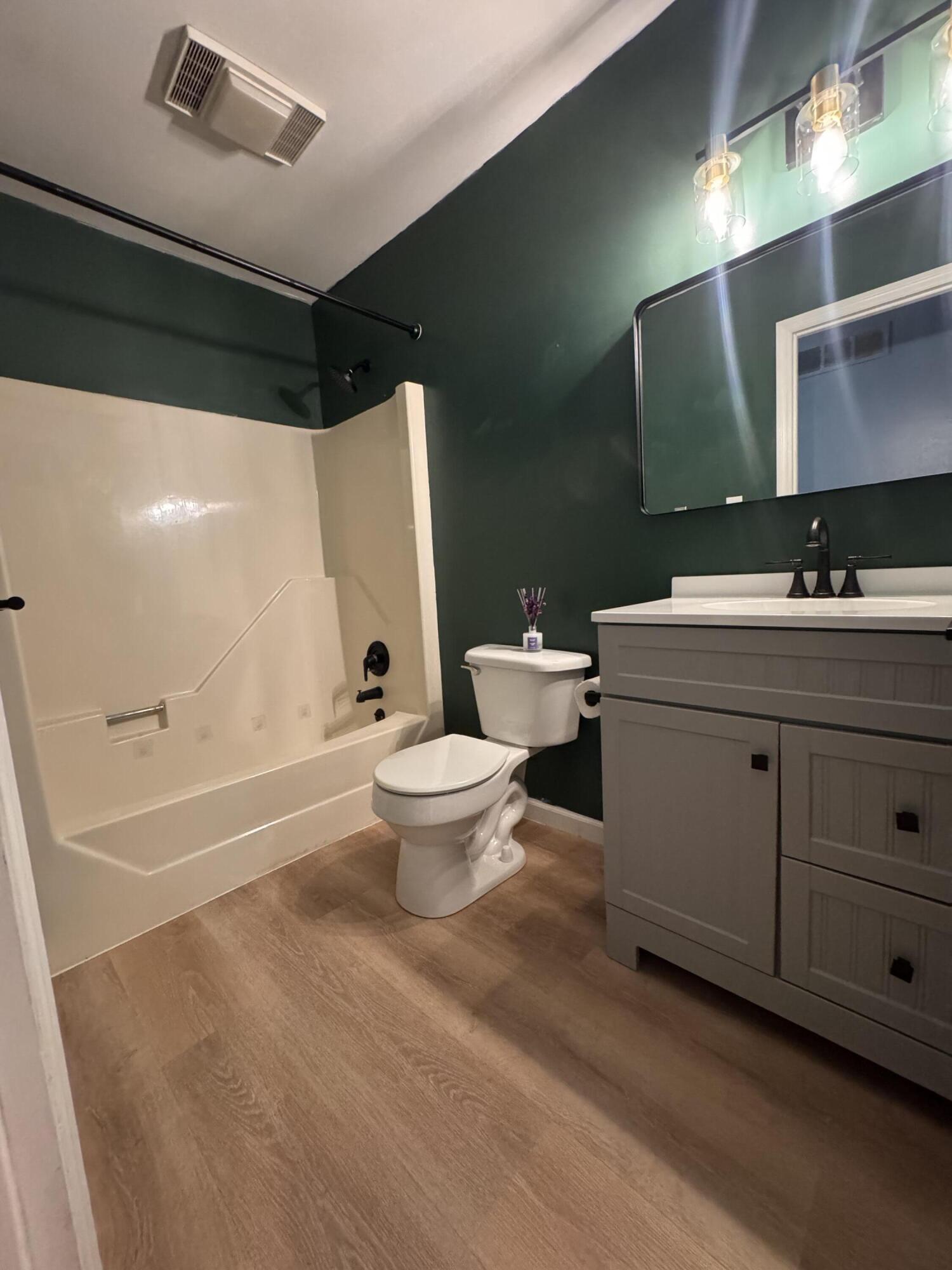 2220 Redbud Lane Property Photo 27