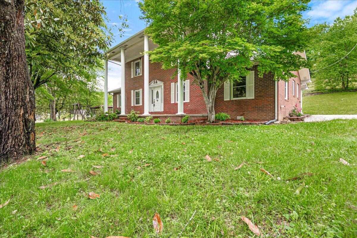 100 Lowell Brown Road Property Photo 1