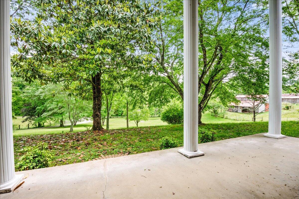 100 Lowell Brown Road Property Photo 8