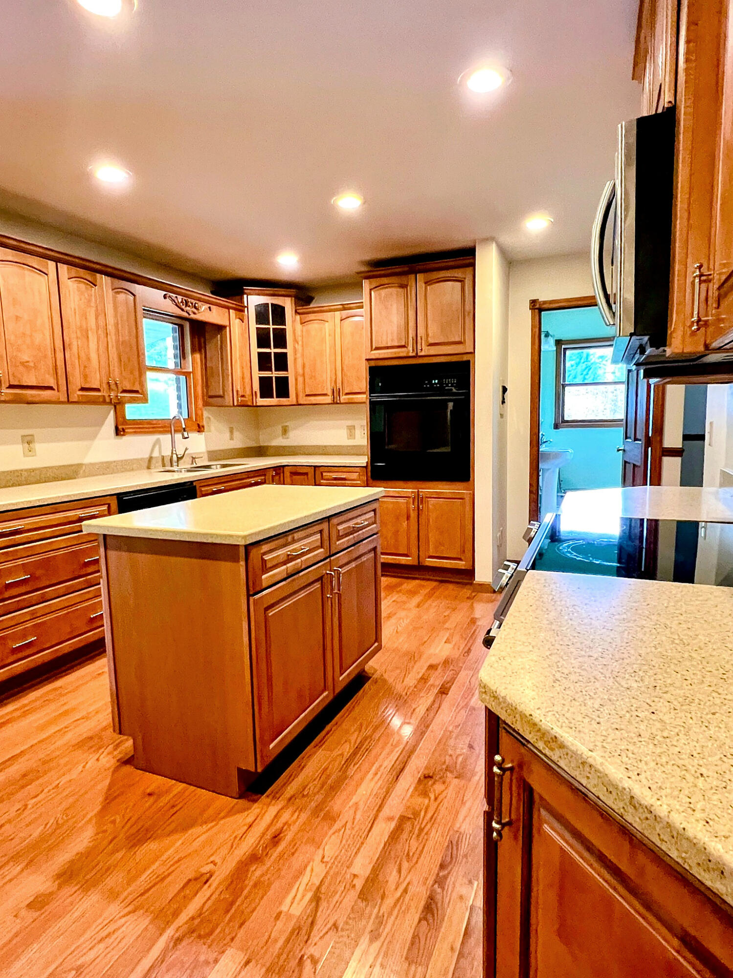 100 Lowell Brown Road Property Photo 15
