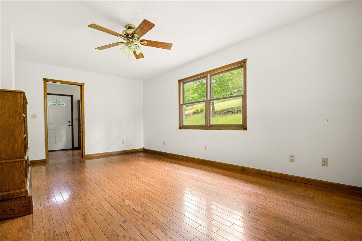 100 Lowell Brown Road Property Photo 19