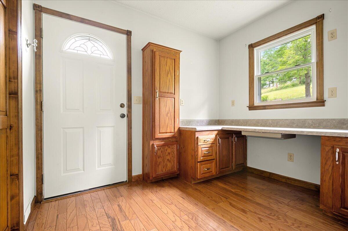 100 Lowell Brown Road Property Photo 23
