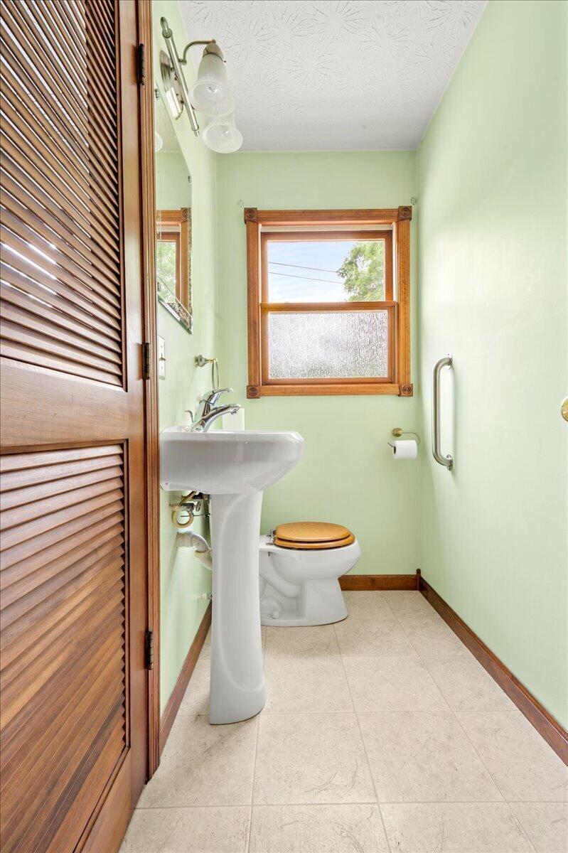 100 Lowell Brown Road Property Photo 25