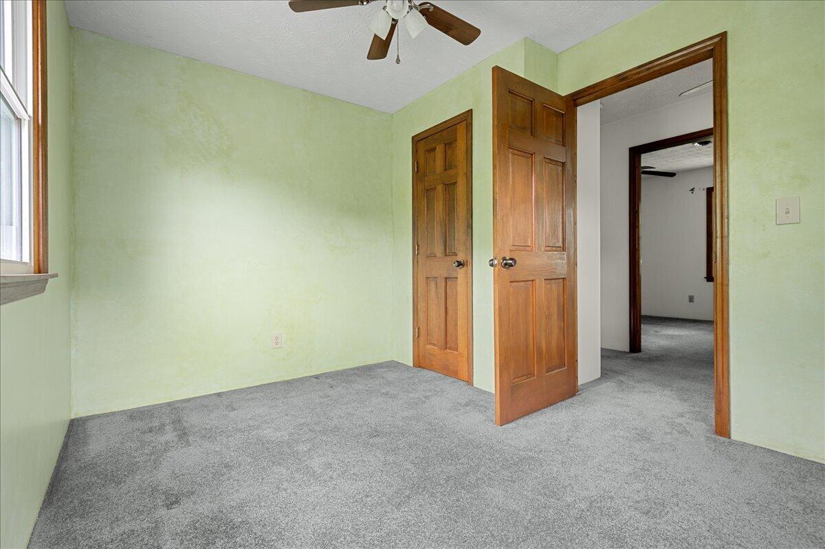 100 Lowell Brown Road Property Photo 34