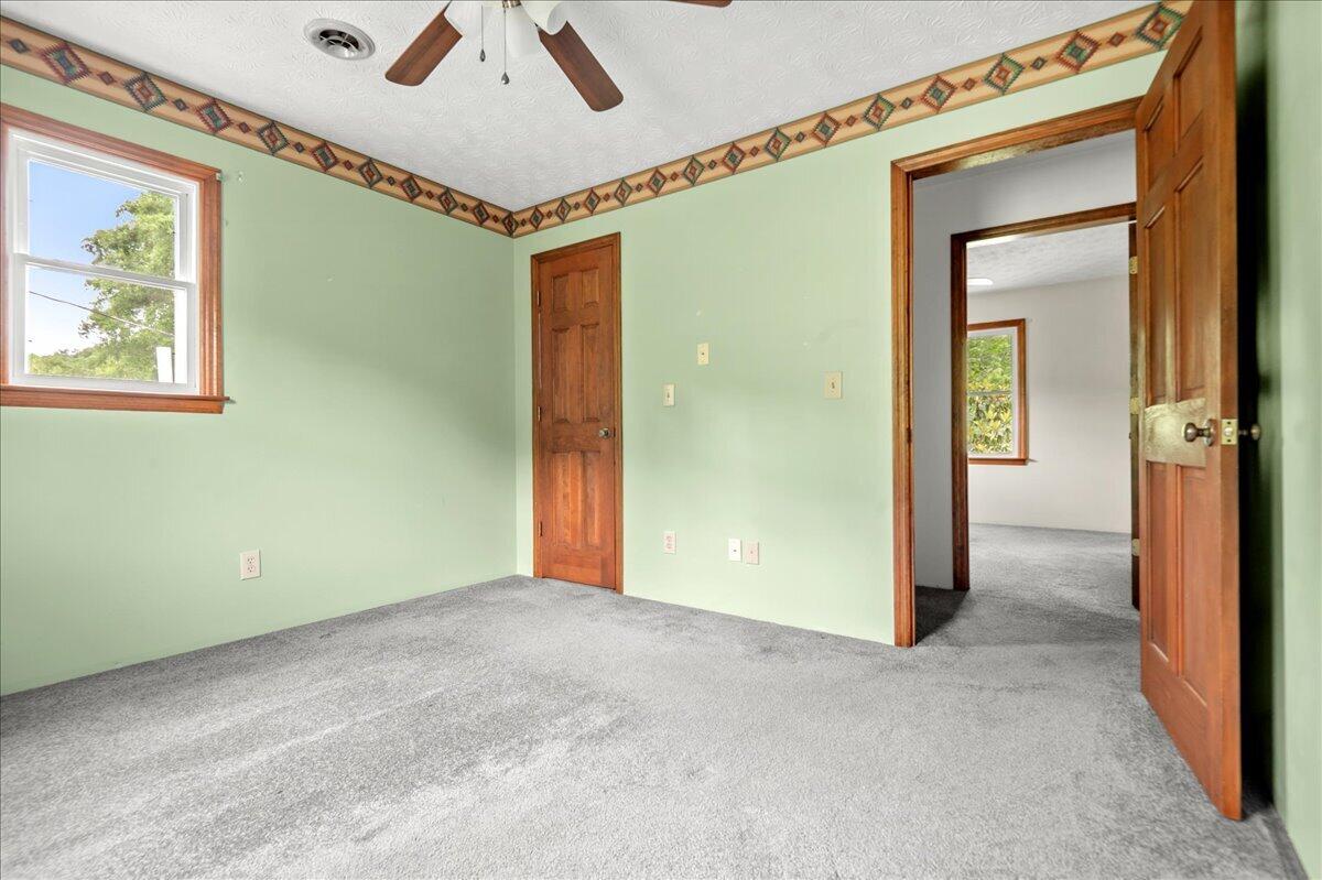 100 Lowell Brown Road Property Photo 37
