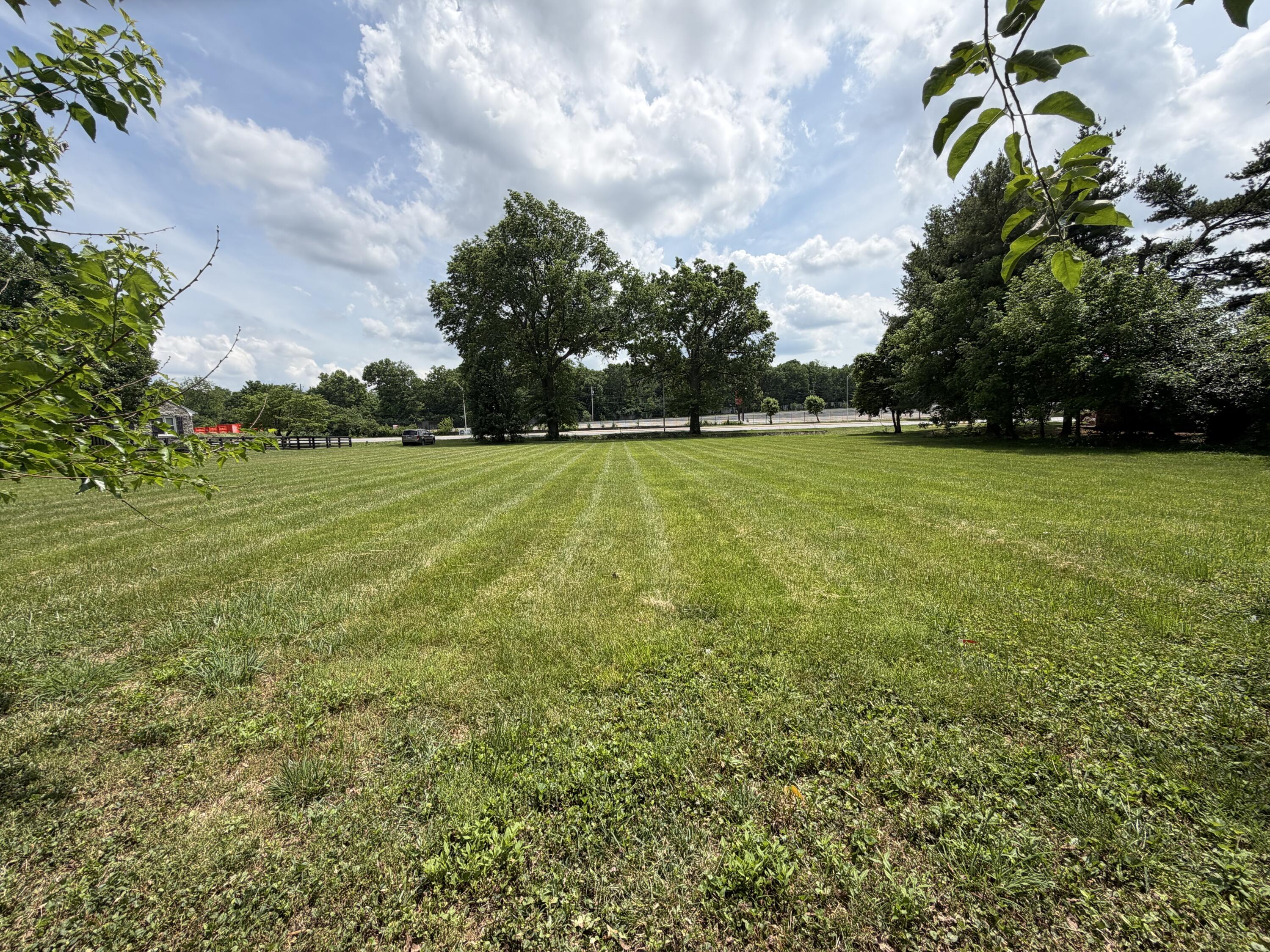 1729-1733 N Broadway Road Property Photo 13