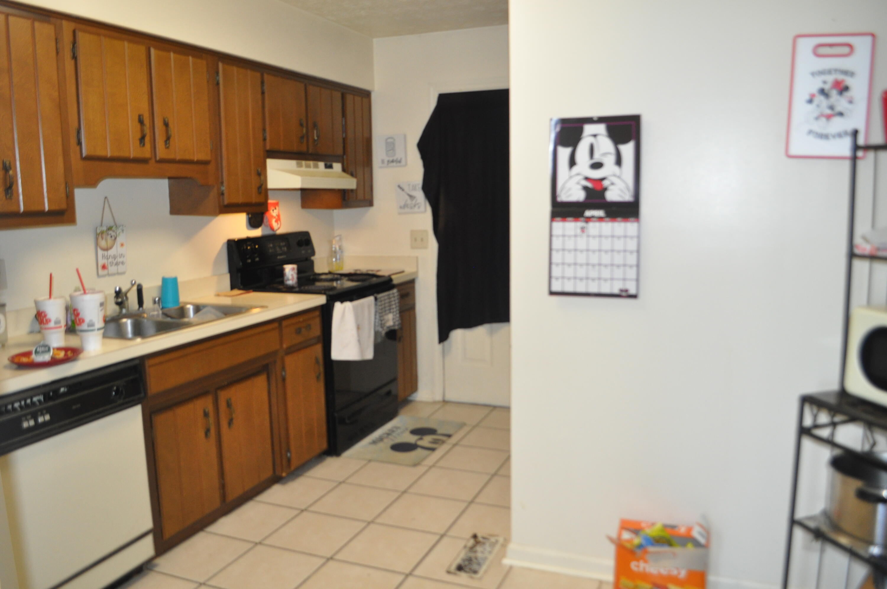 201 Hawthorne Drive Property Photo 4