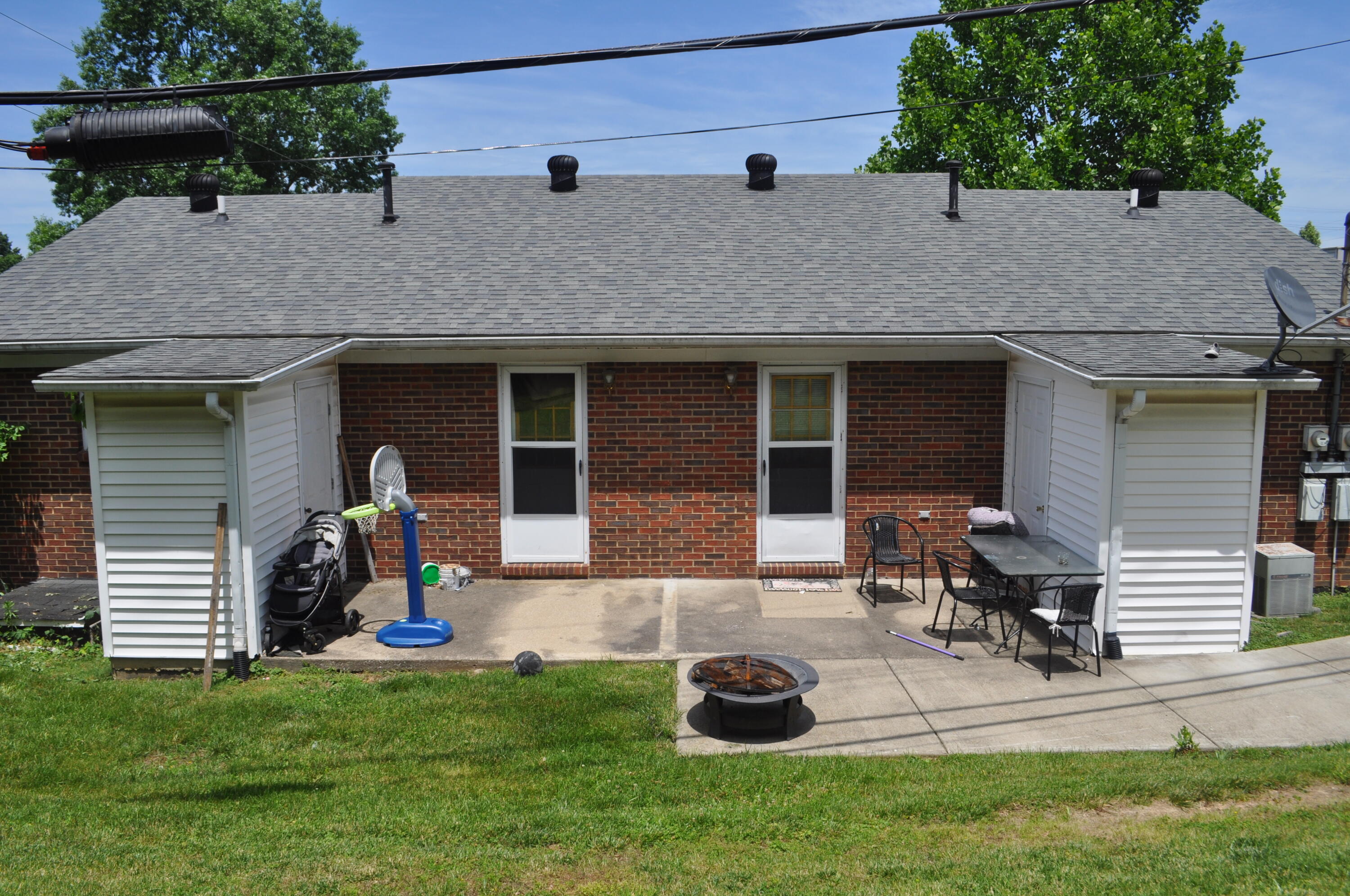 201 Hawthorne Drive Property Photo 5