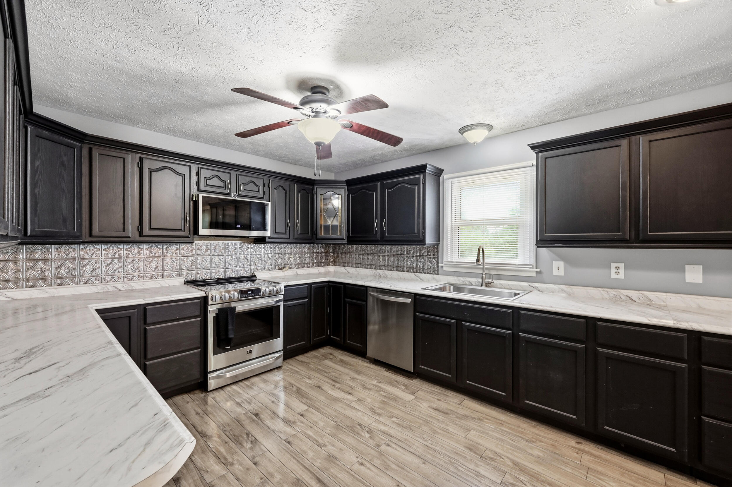 148 Franklin Drive Property Photo 6
