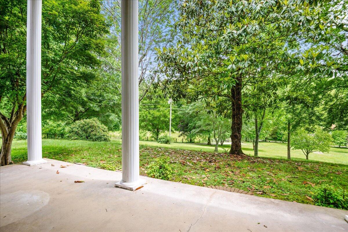 100 Lowell Brown Road Property Photo 7