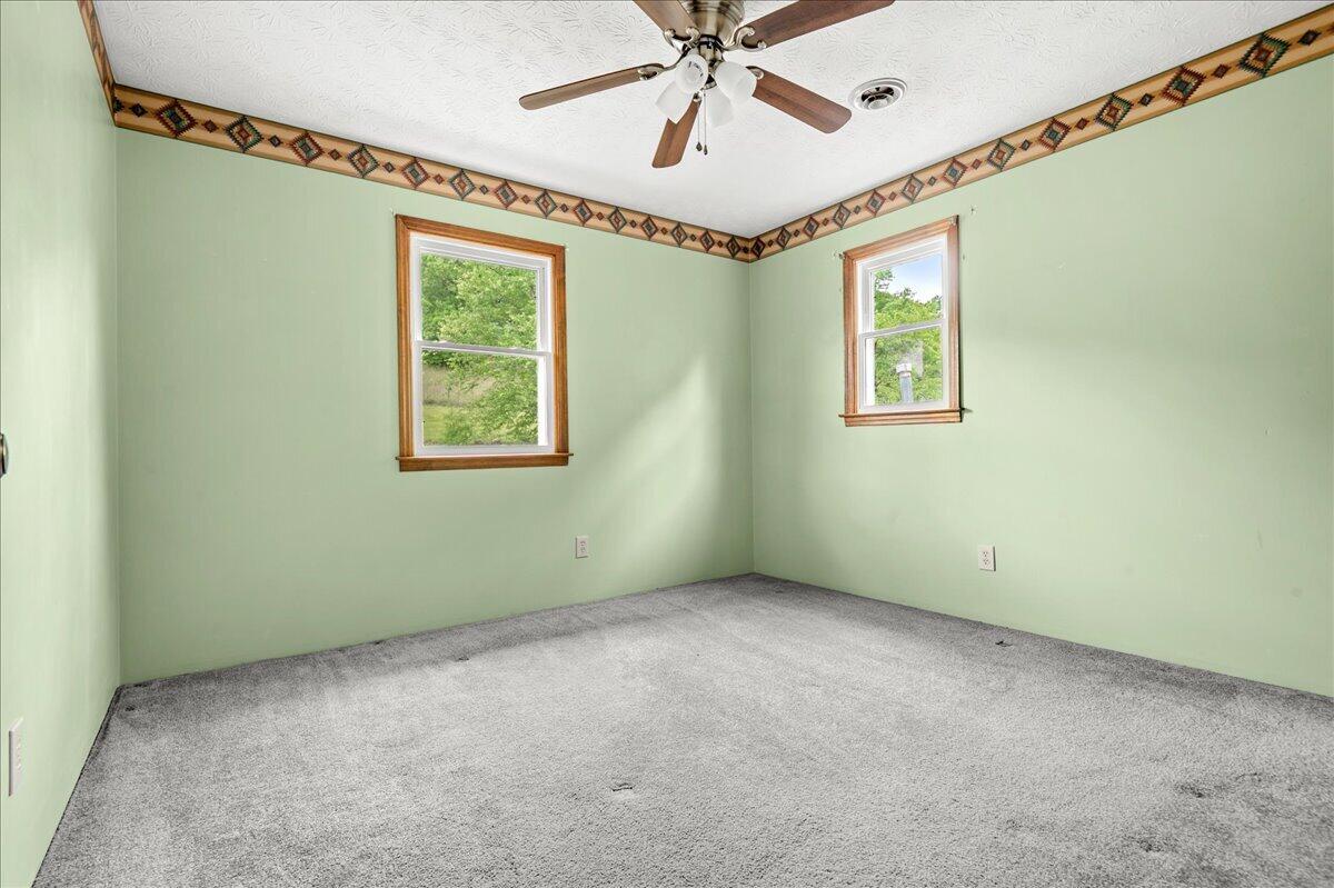 100 Lowell Brown Road Property Photo 37