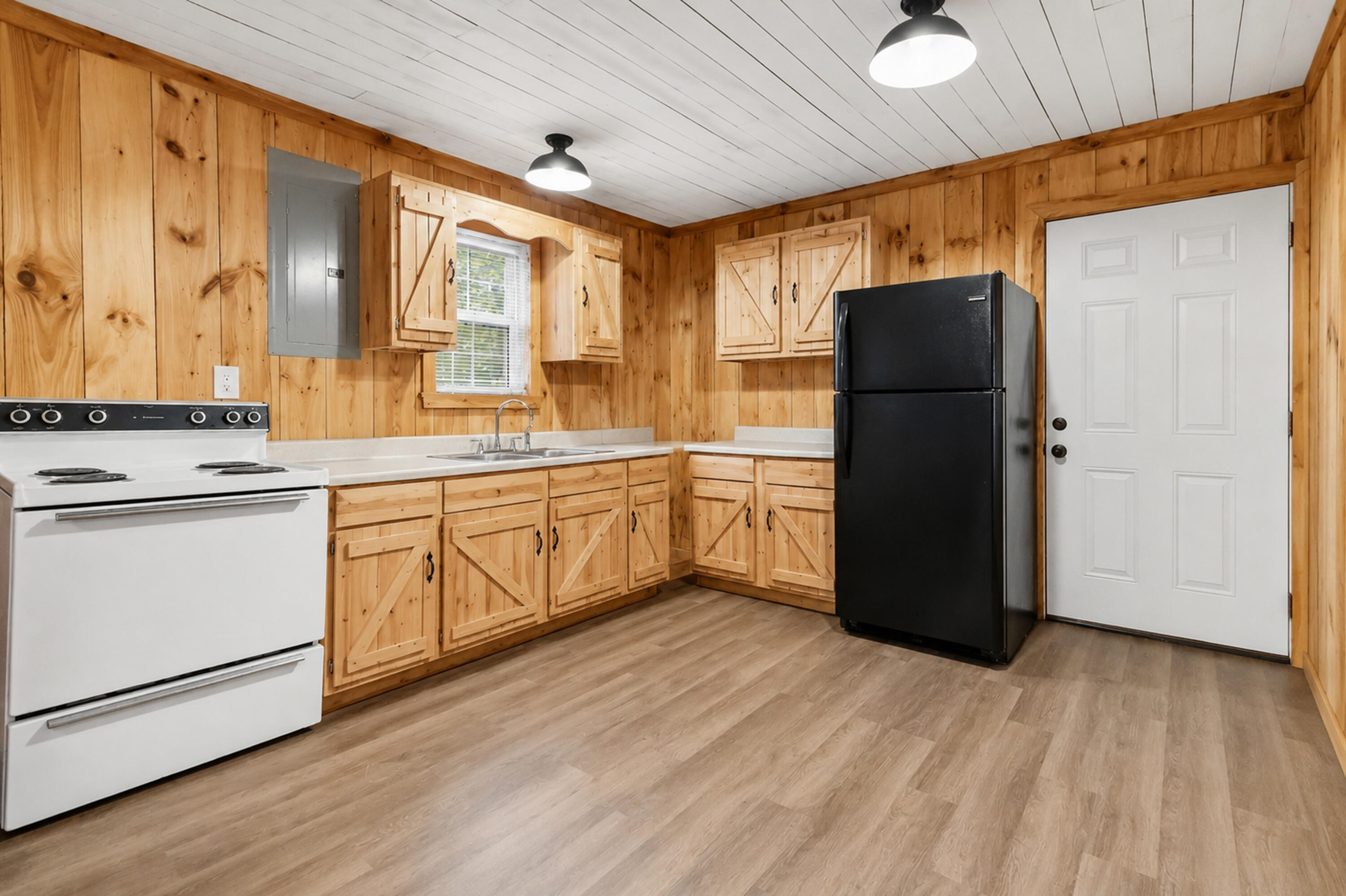155 County Road Property Photo 21