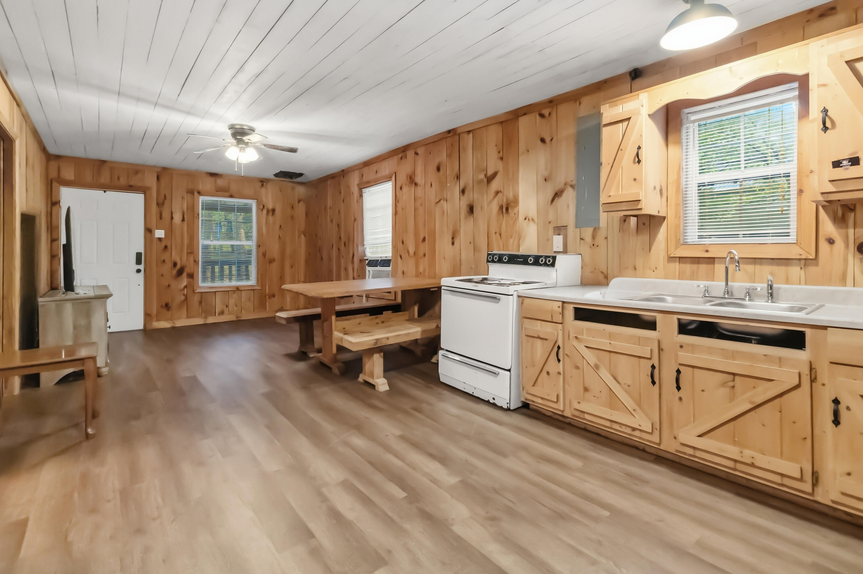 155 County Road Property Photo 29