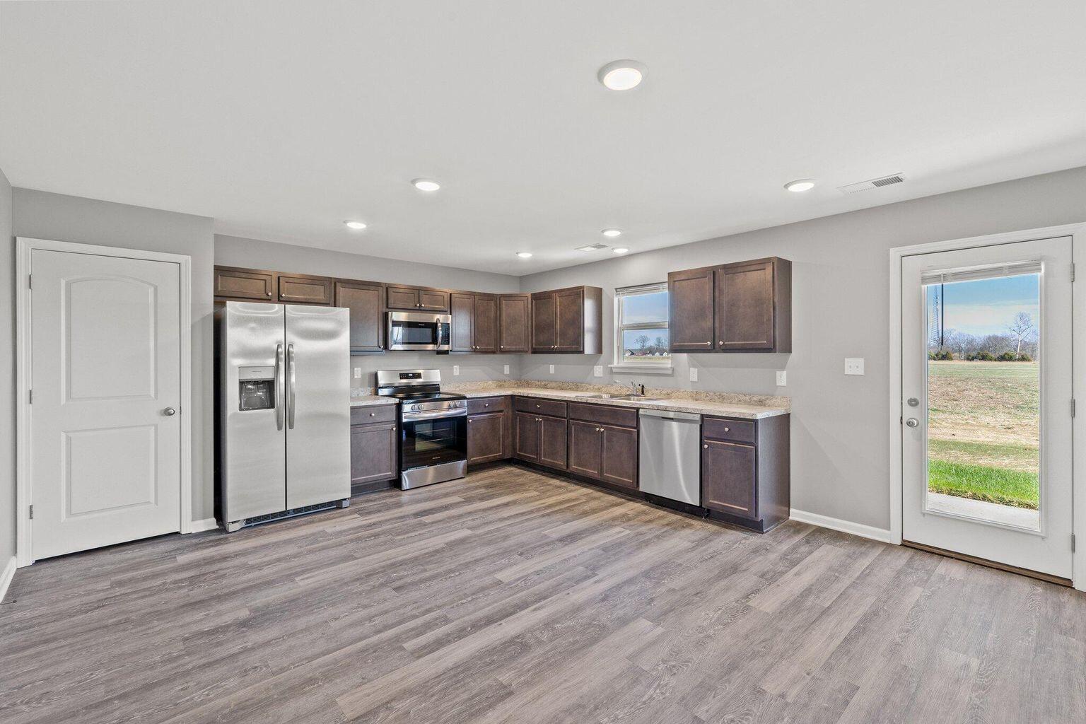 6068 Arbor Wds Way Property Photo 7