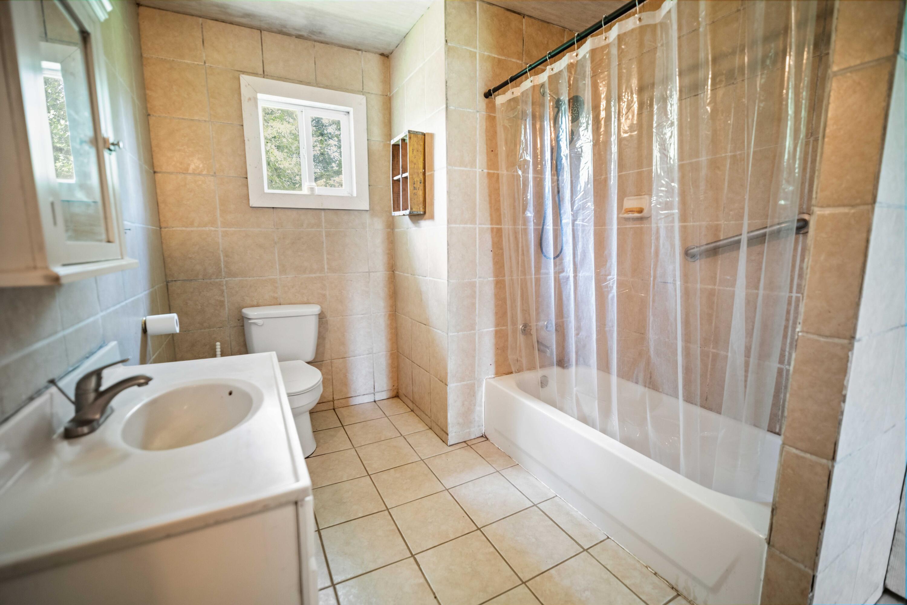 23 Ky-1609 Property Photo 18