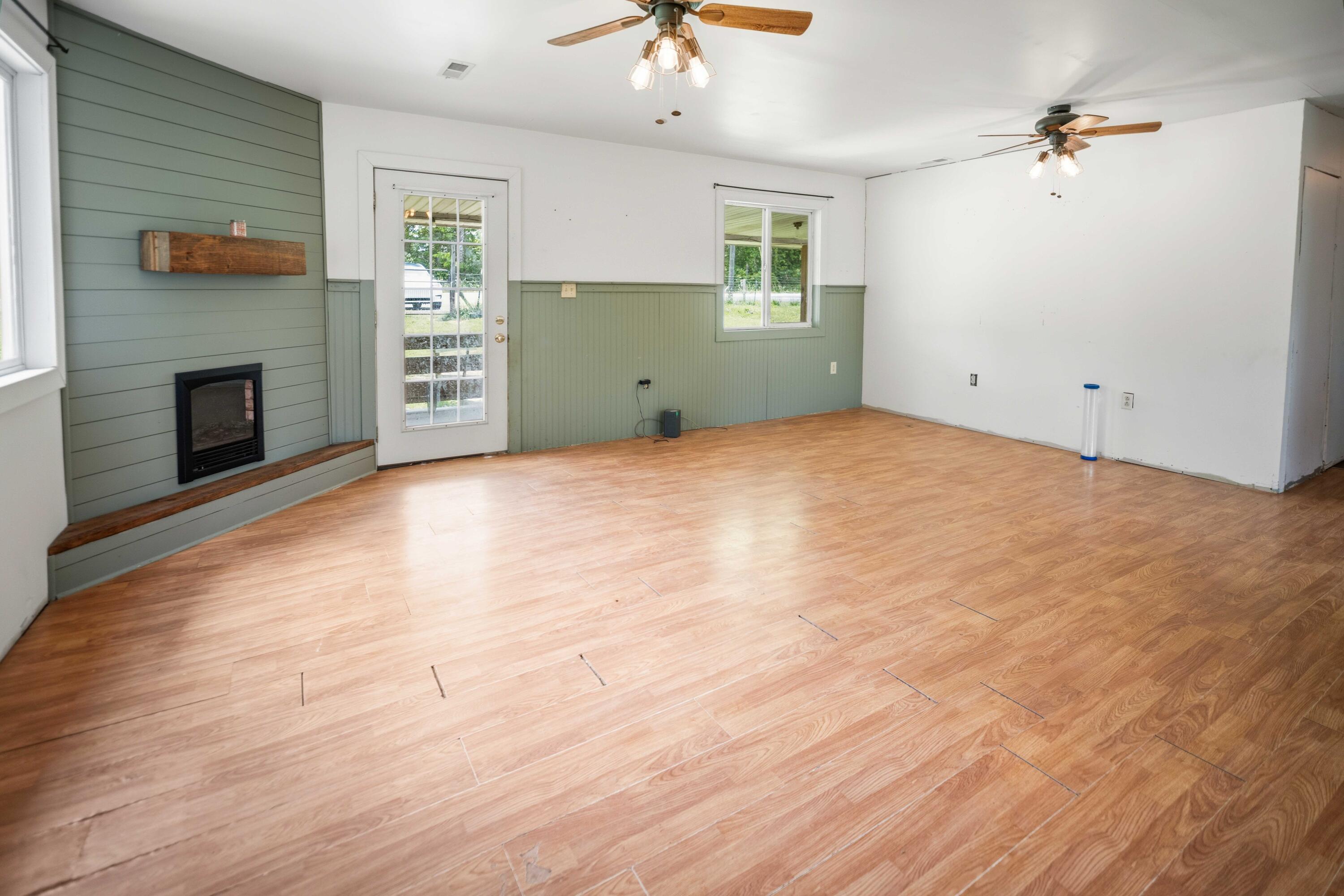 23 Ky-1609 Property Photo 29