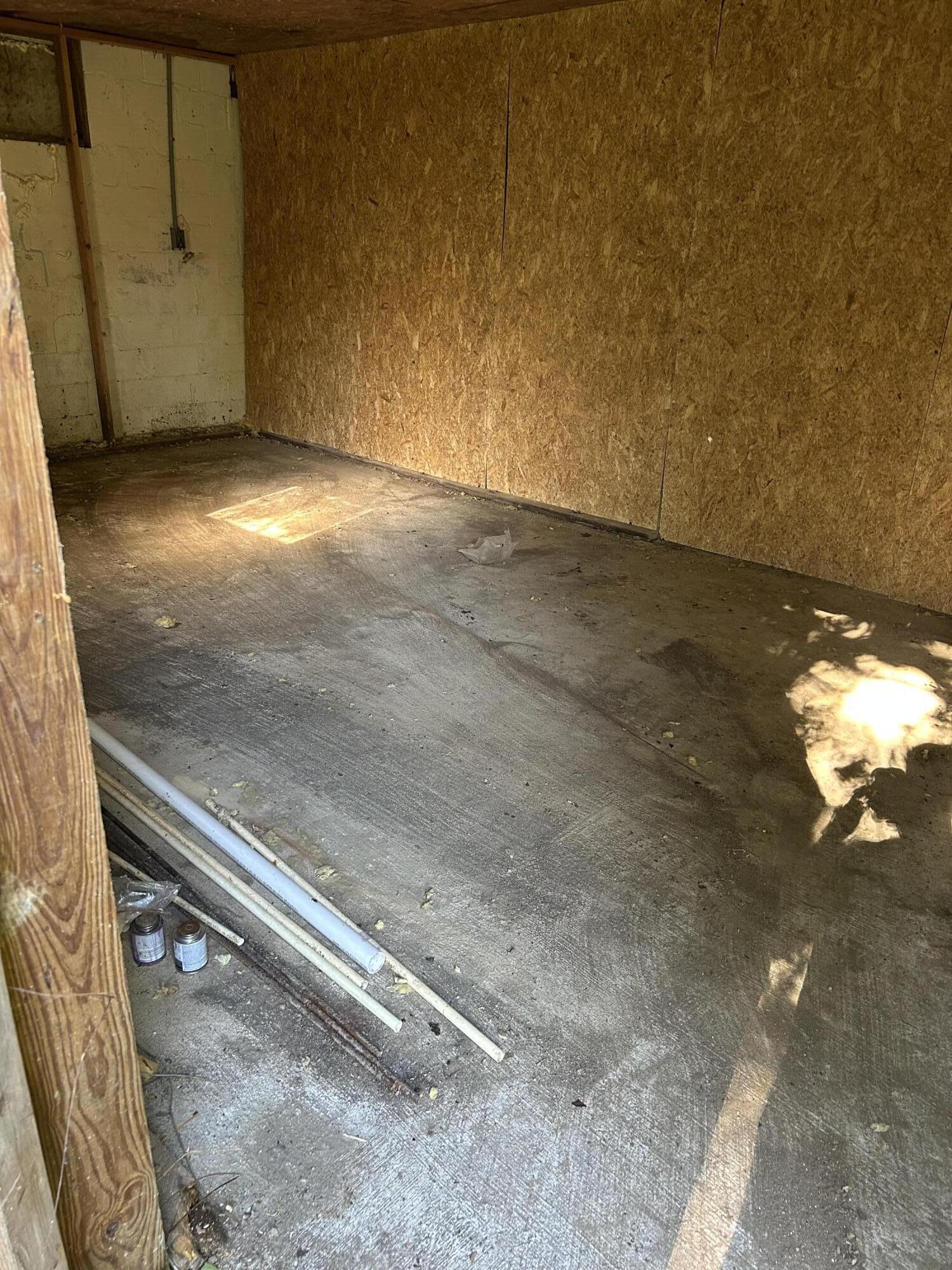 23 Ky-1609 Property Photo 31