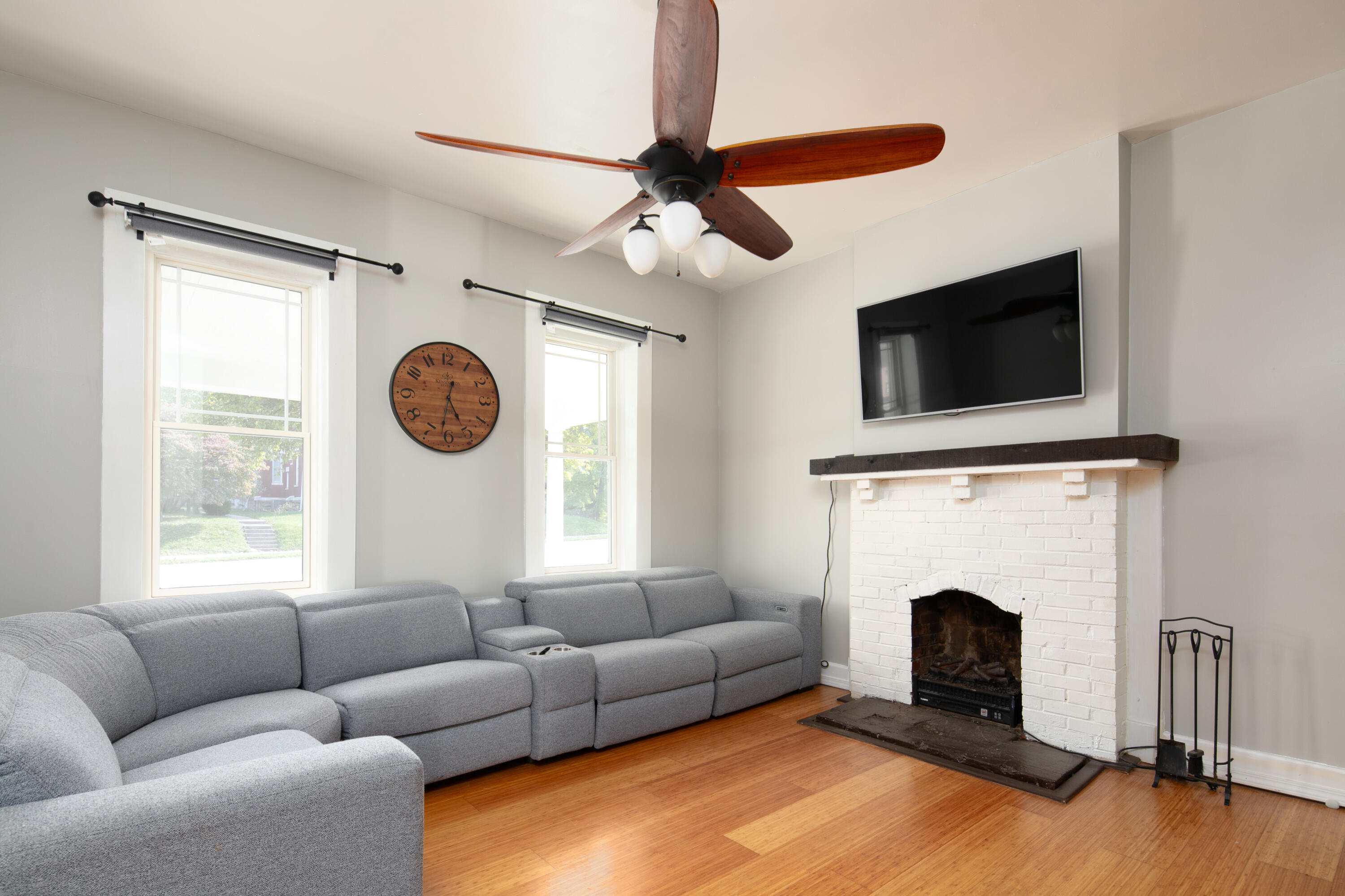 607 N Broadway Property Photo 5