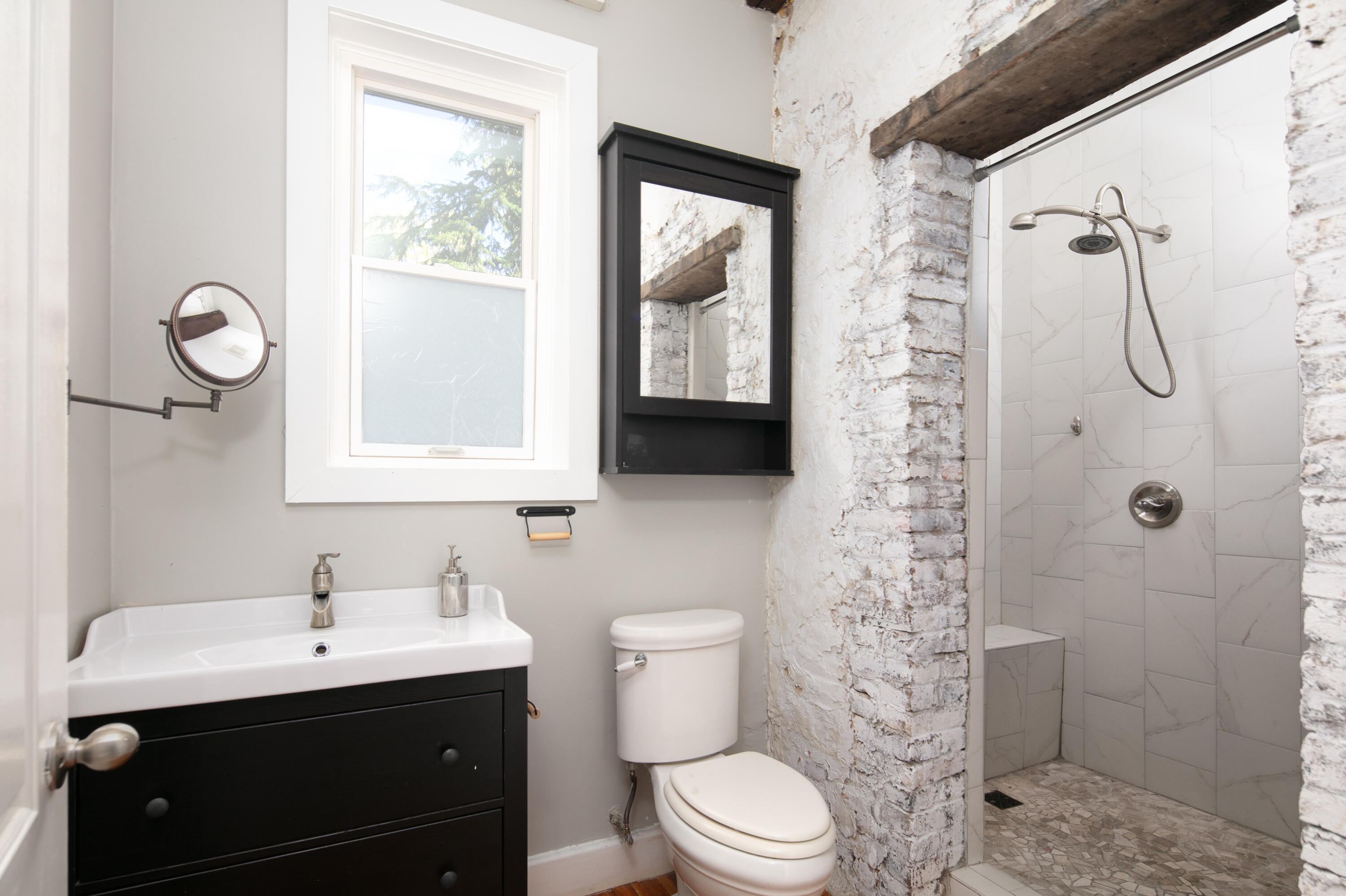 607 N Broadway Property Photo 11