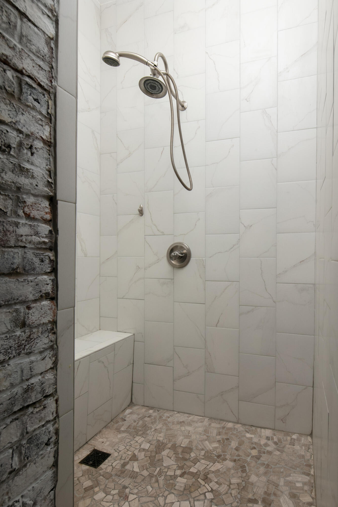 607 N Broadway Property Photo 12