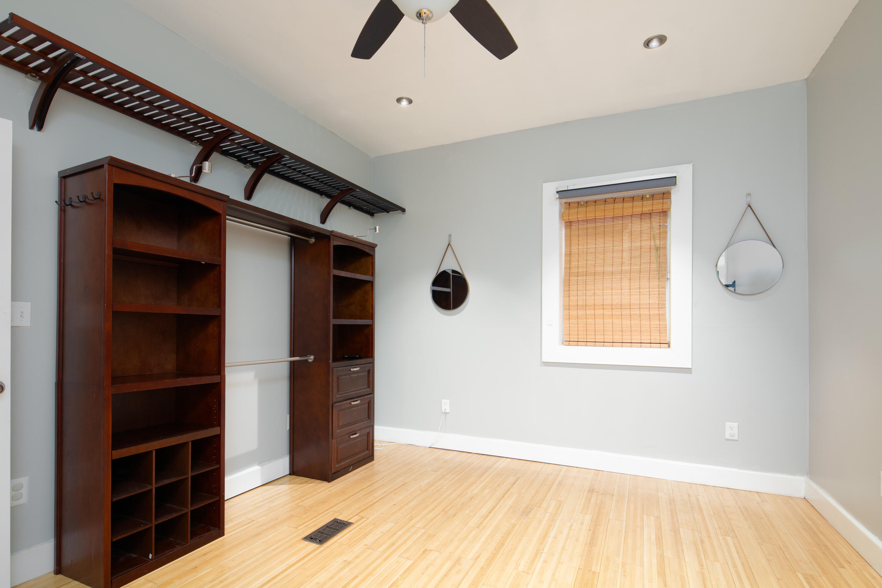 607 N Broadway Property Photo 13