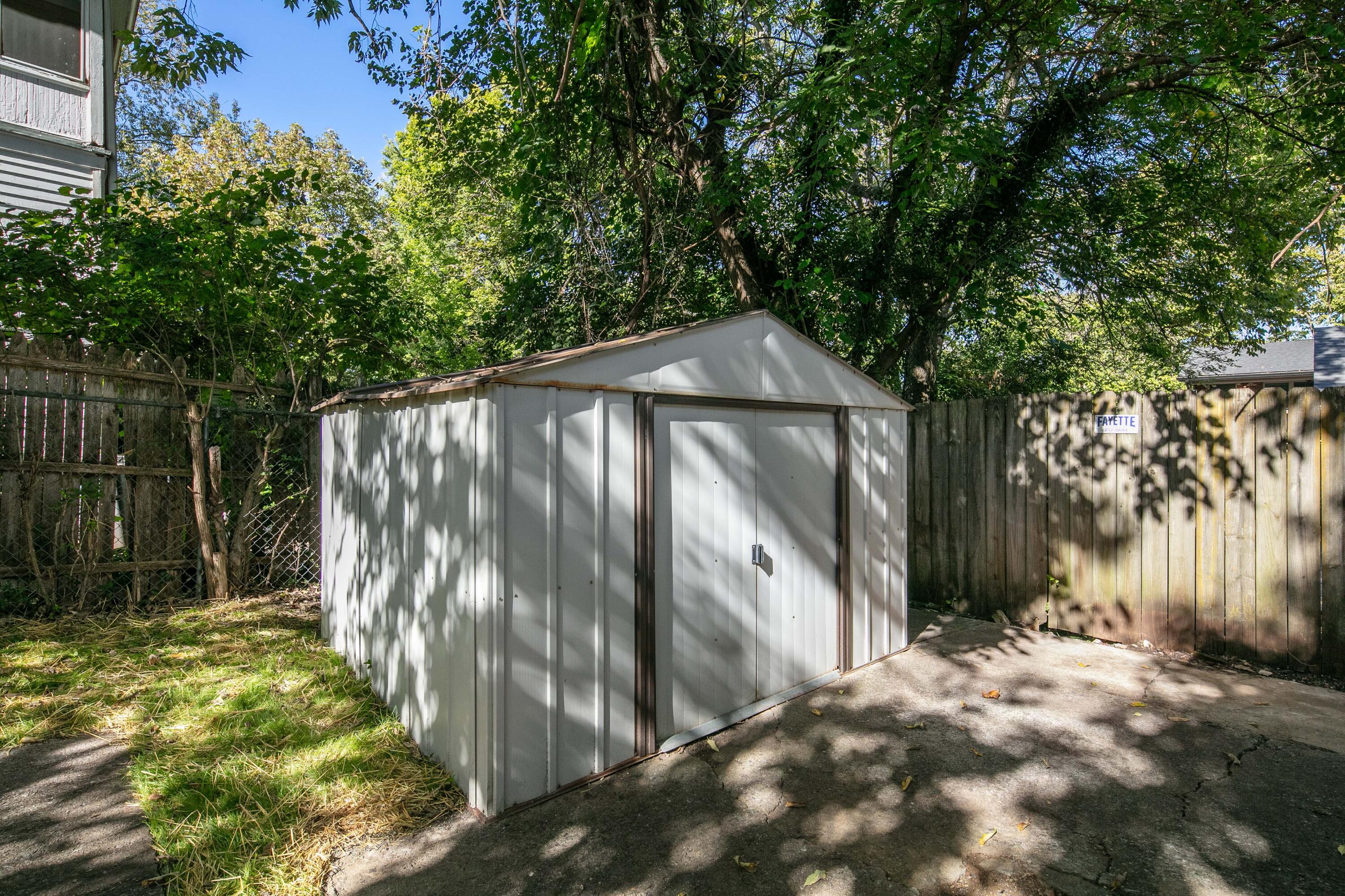 607 N Broadway Property Photo 22