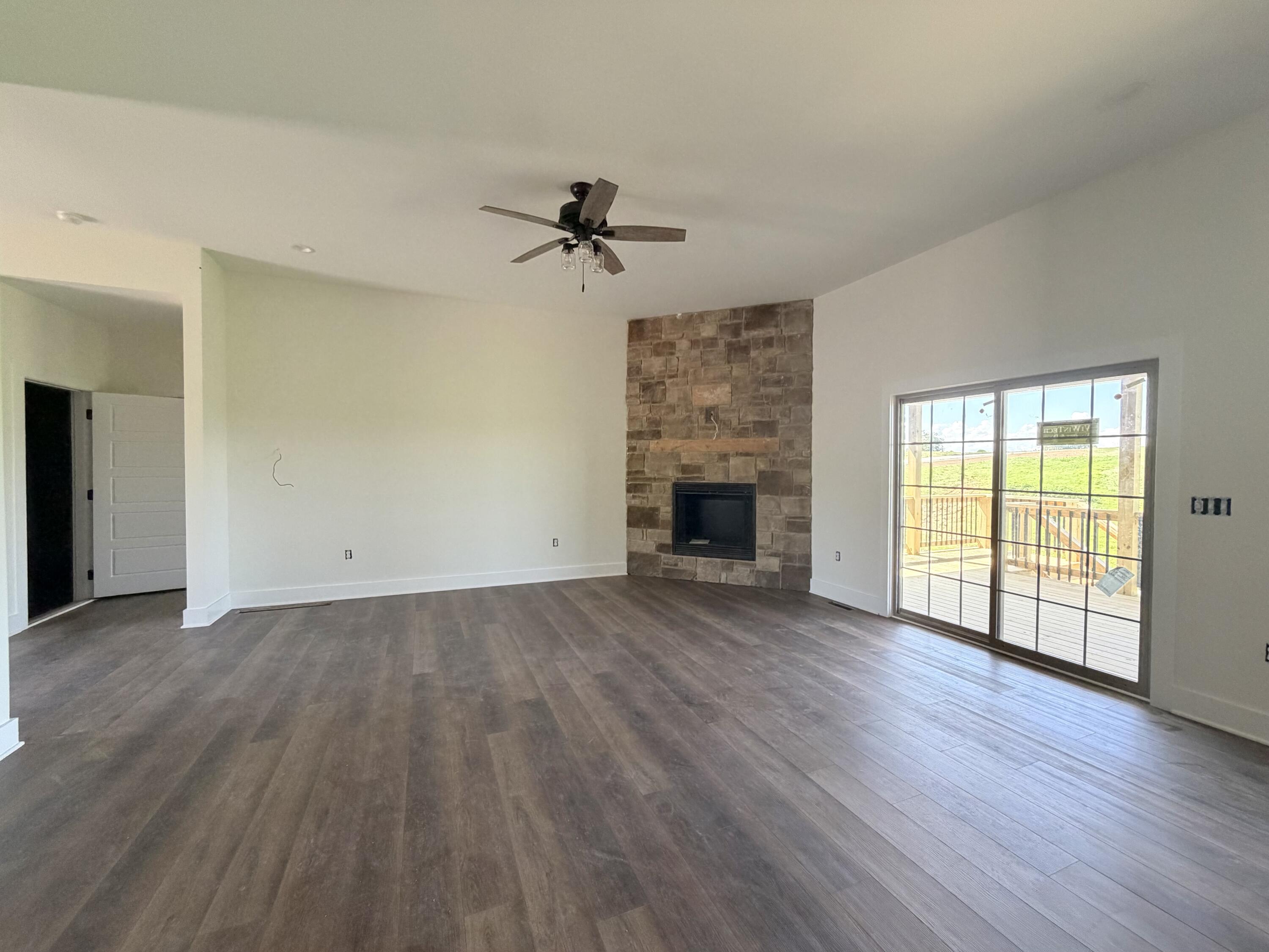 303 Wolverine Way Property Photo 6