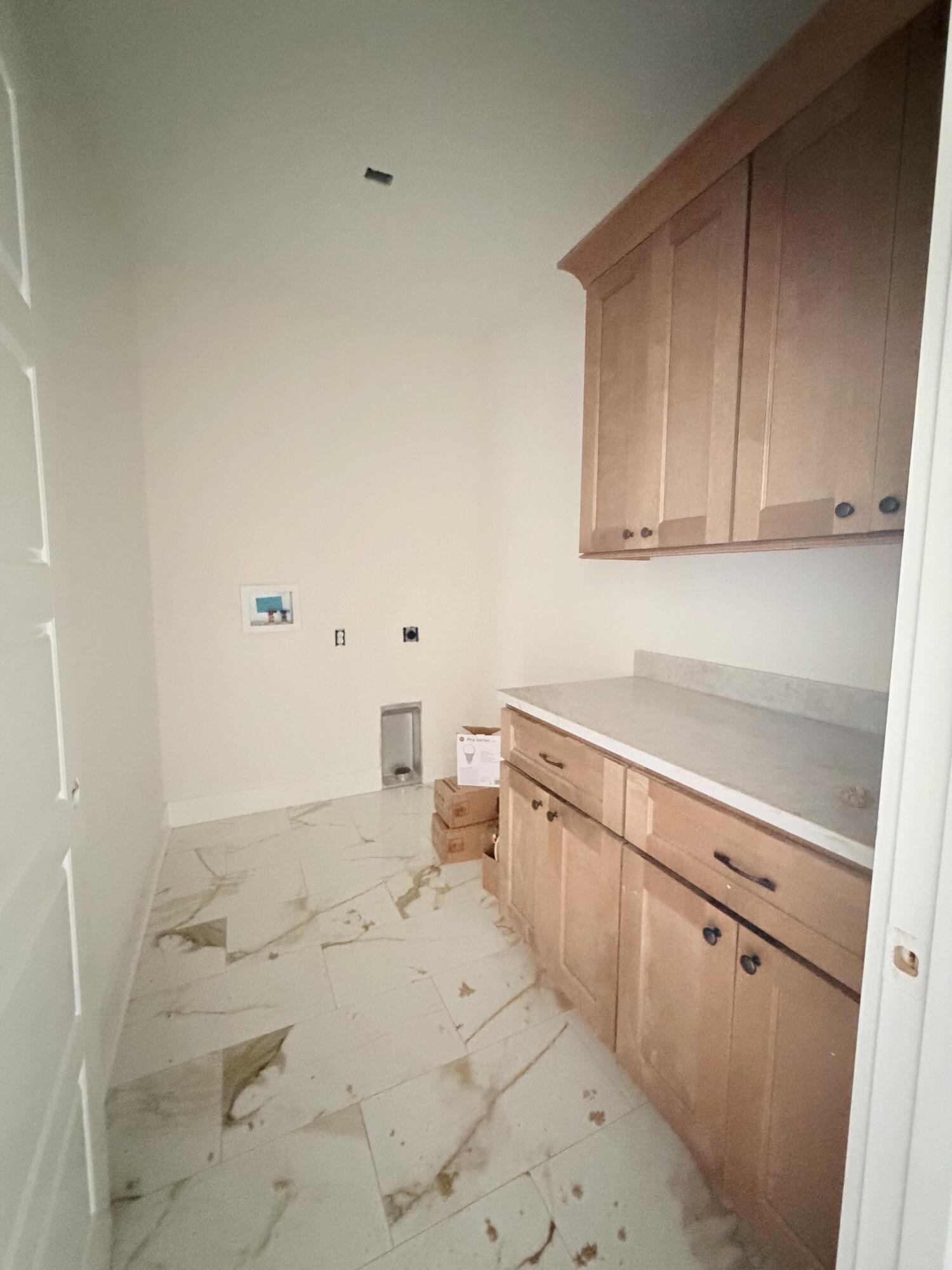 303 Wolverine Way Property Photo 14
