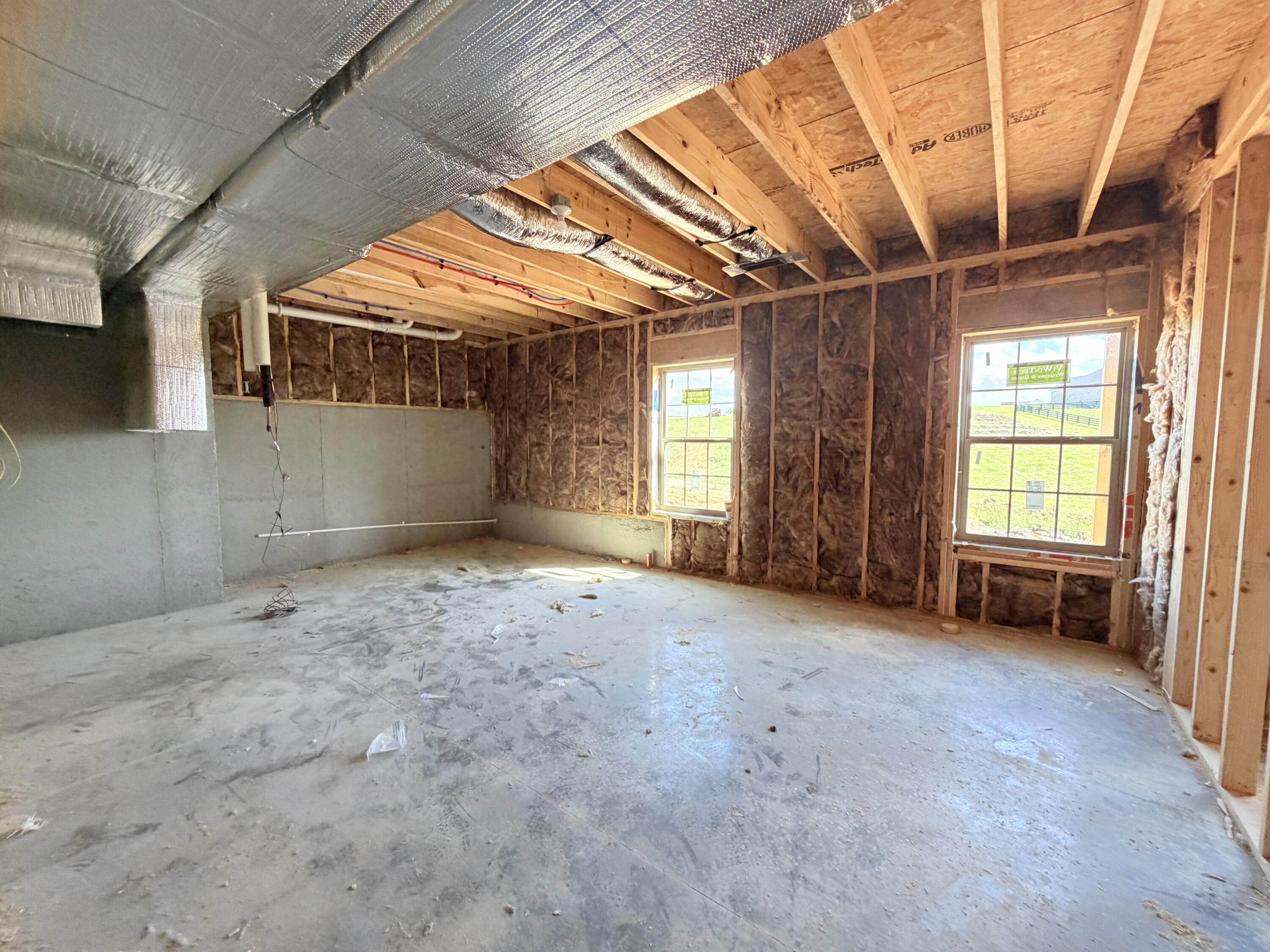 303 Wolverine Way Property Photo 16