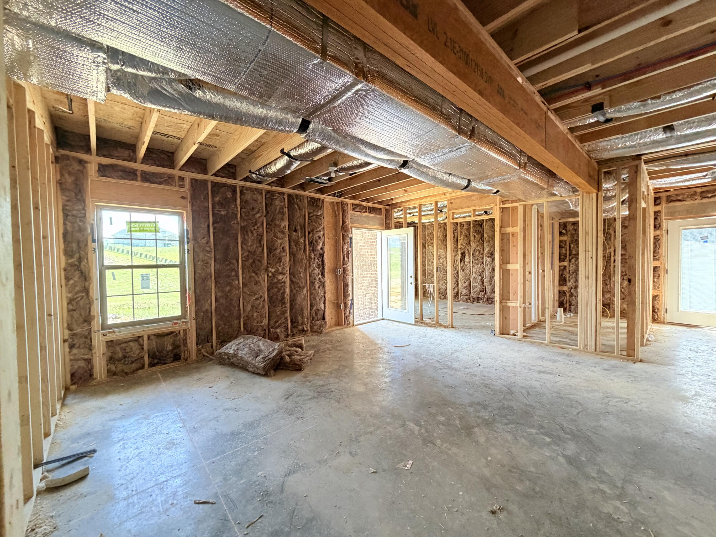 303 Wolverine Way Property Photo 17