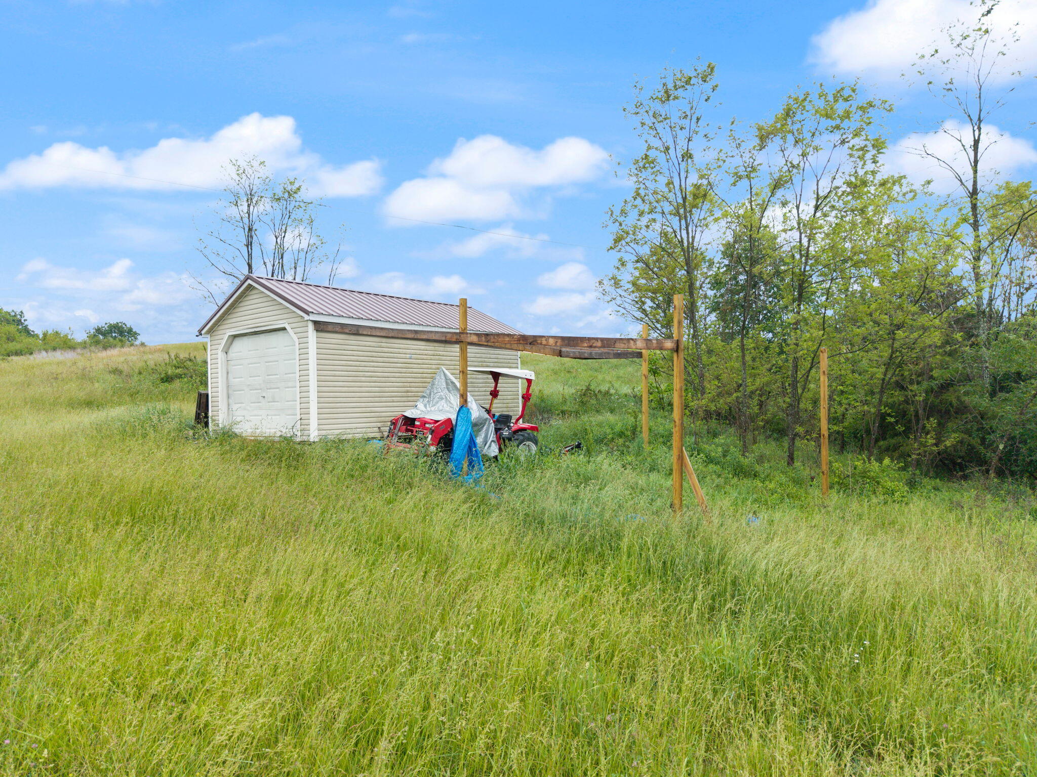 4851 Pinhook Road Property Photo 4