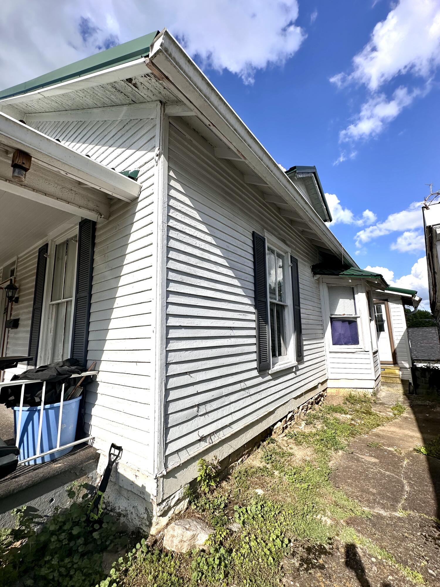 461 N Broadway Property Photo 7