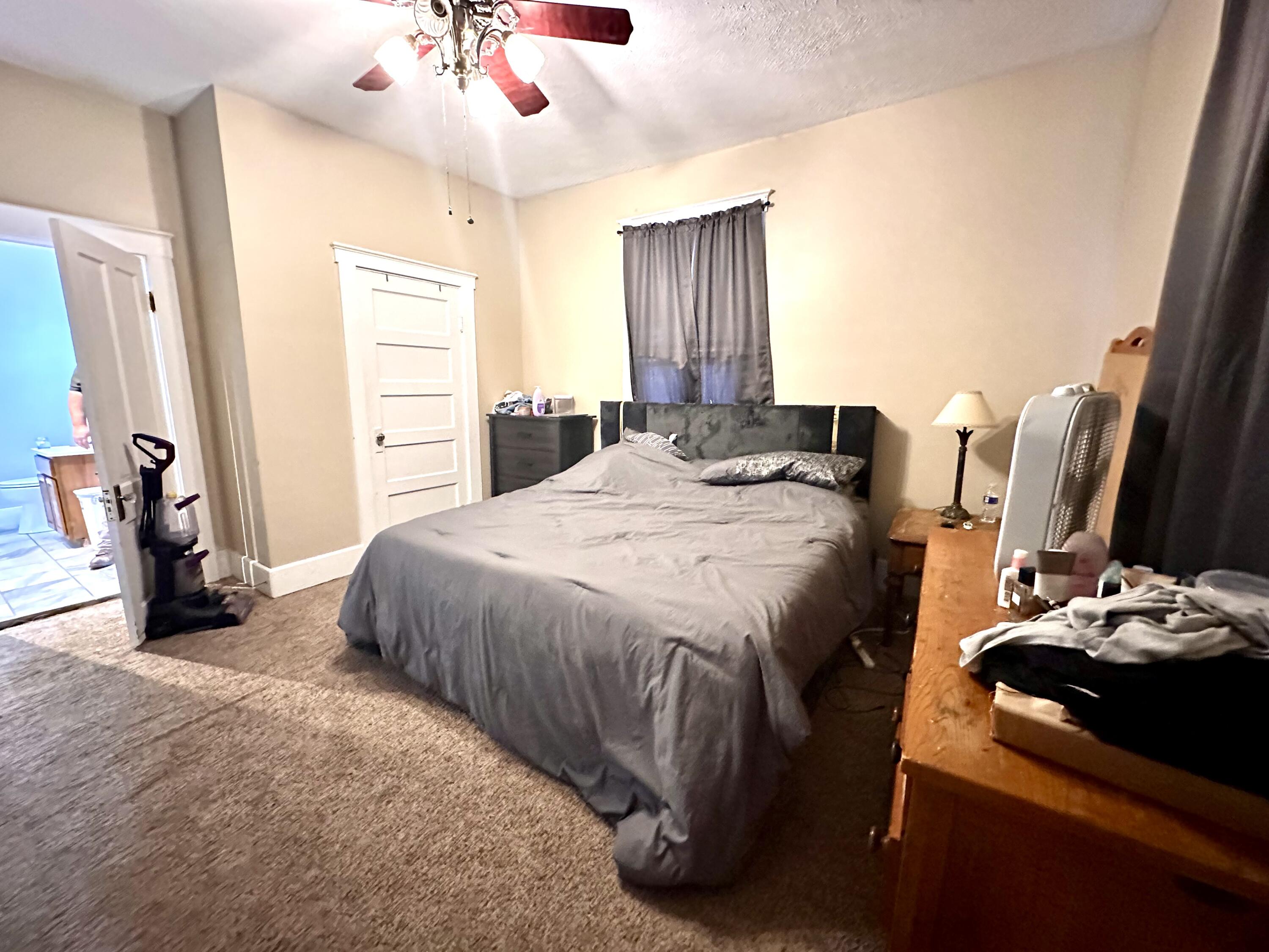 461 N Broadway Property Photo 27
