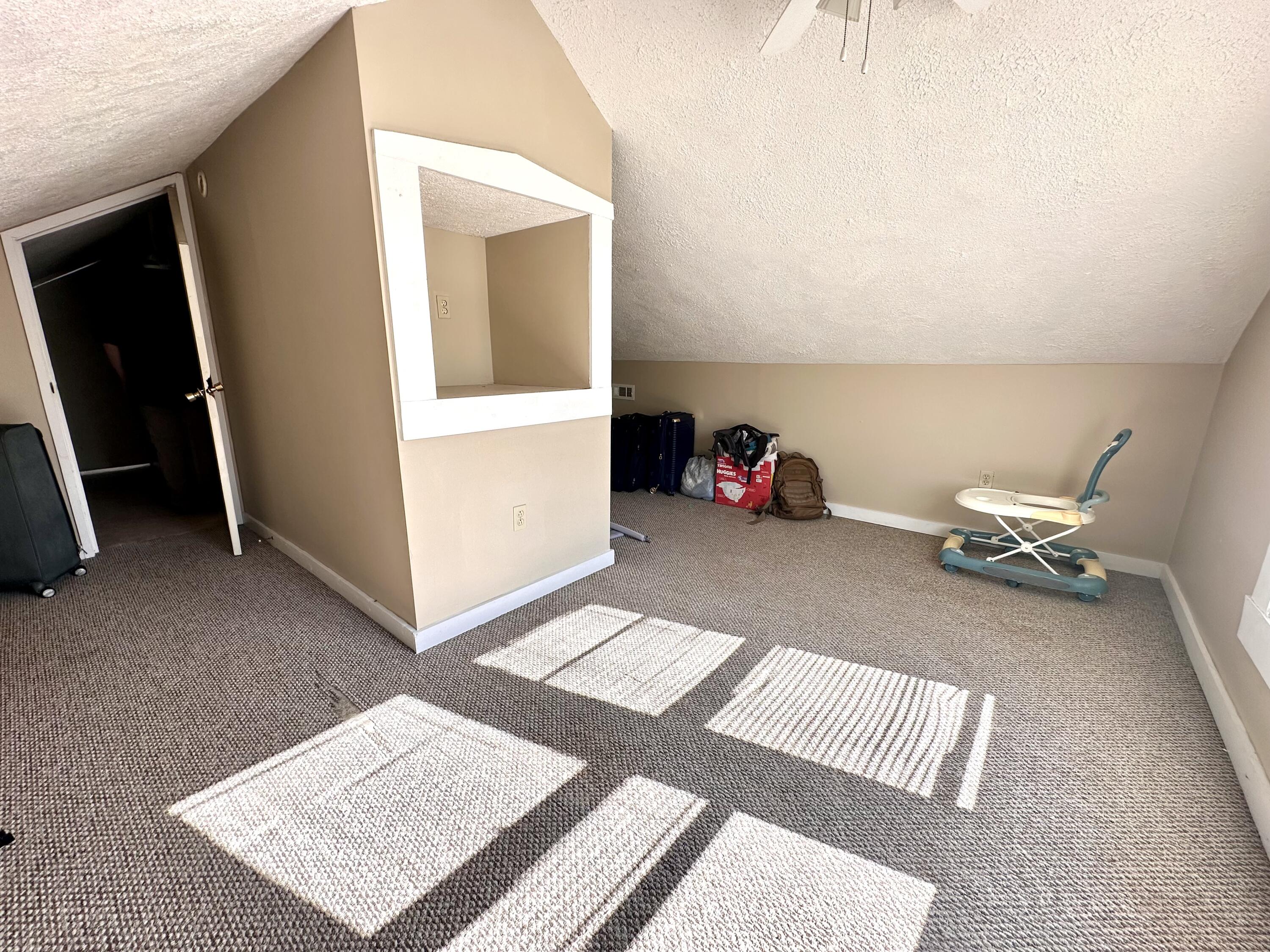 461 N Broadway Property Photo 30