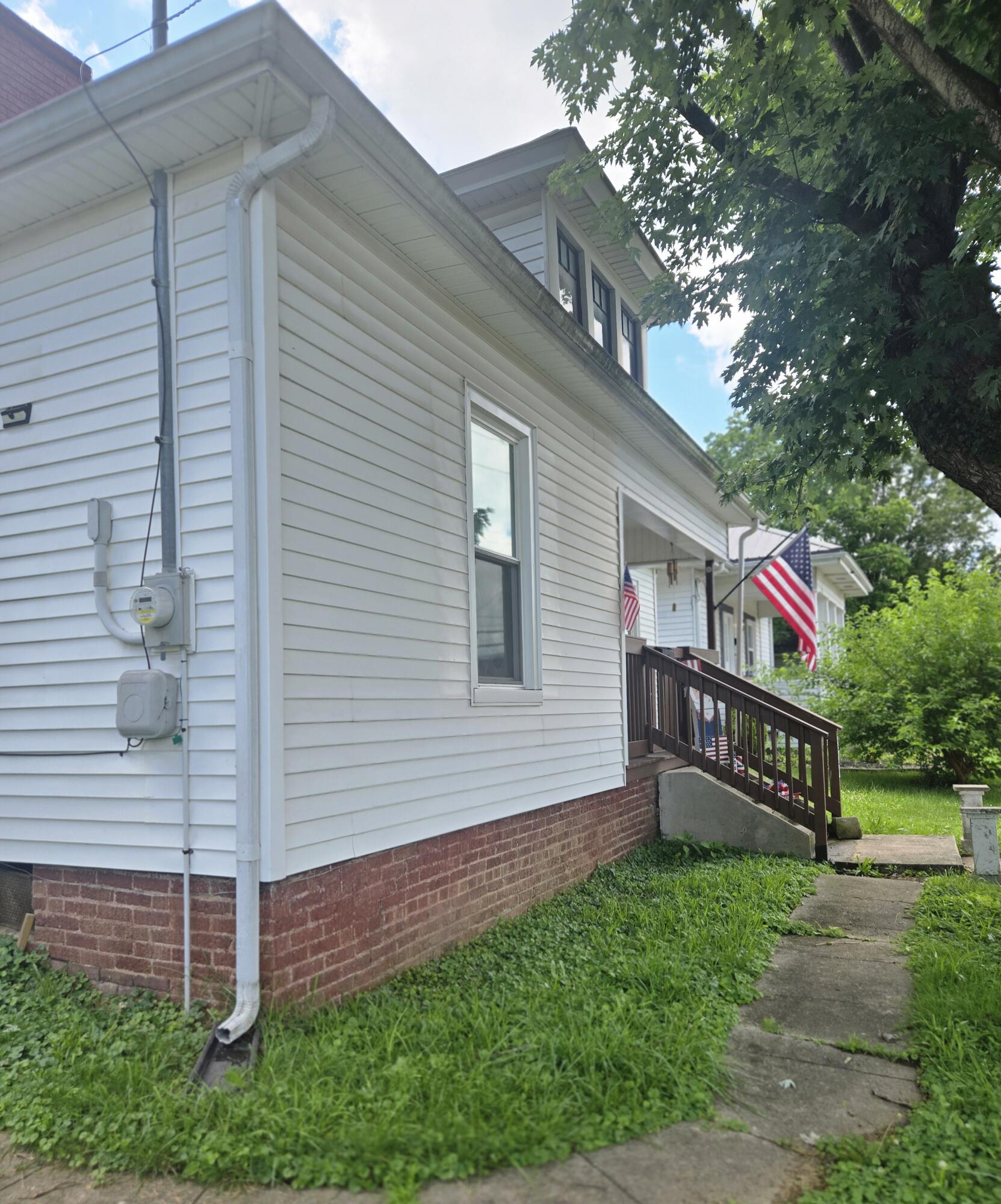 220 E Office Street Property Photo 7