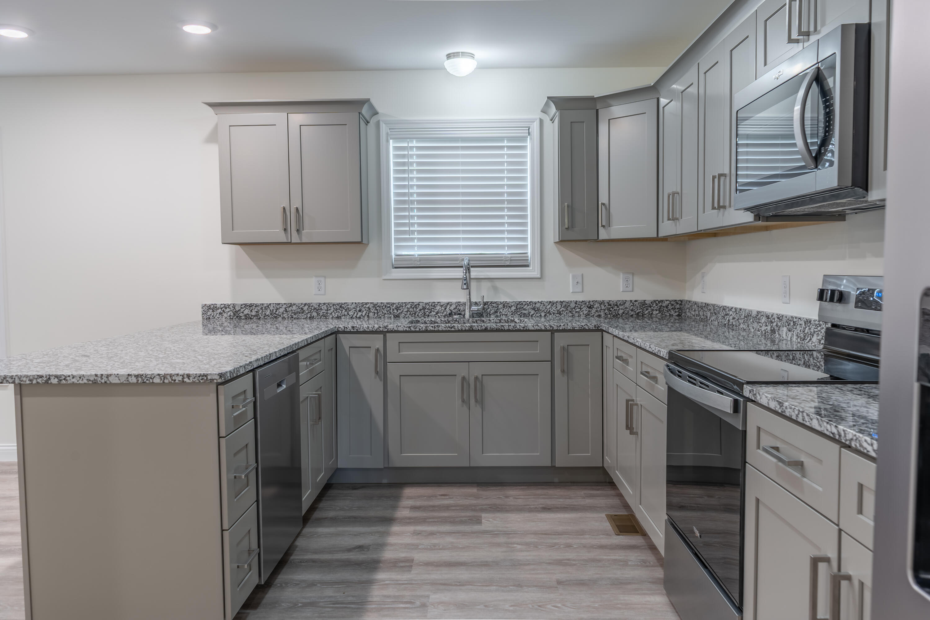 161 Central Park Avenue Property Photo 11
