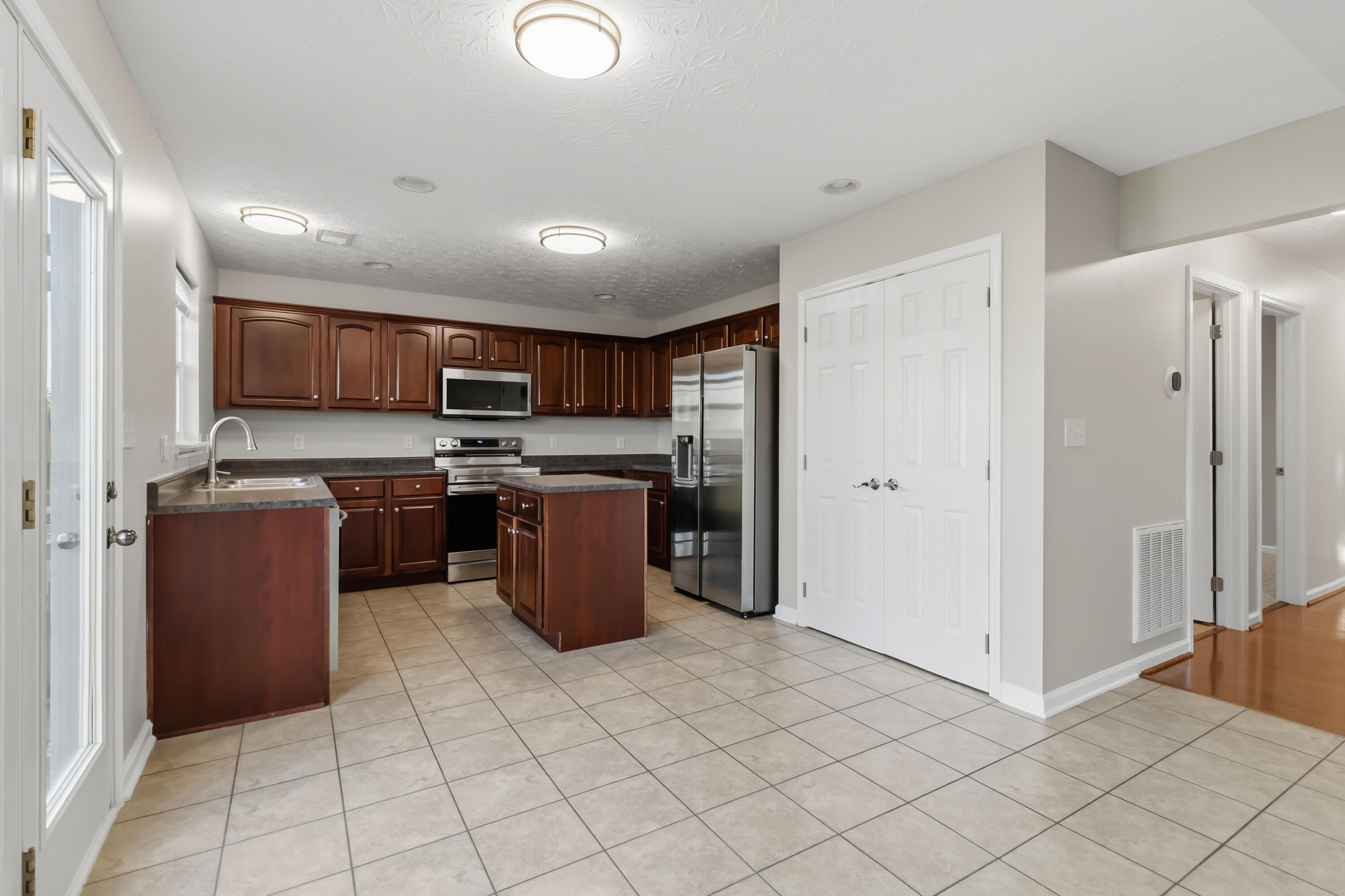 971 Cobble Drive Property Photo 22