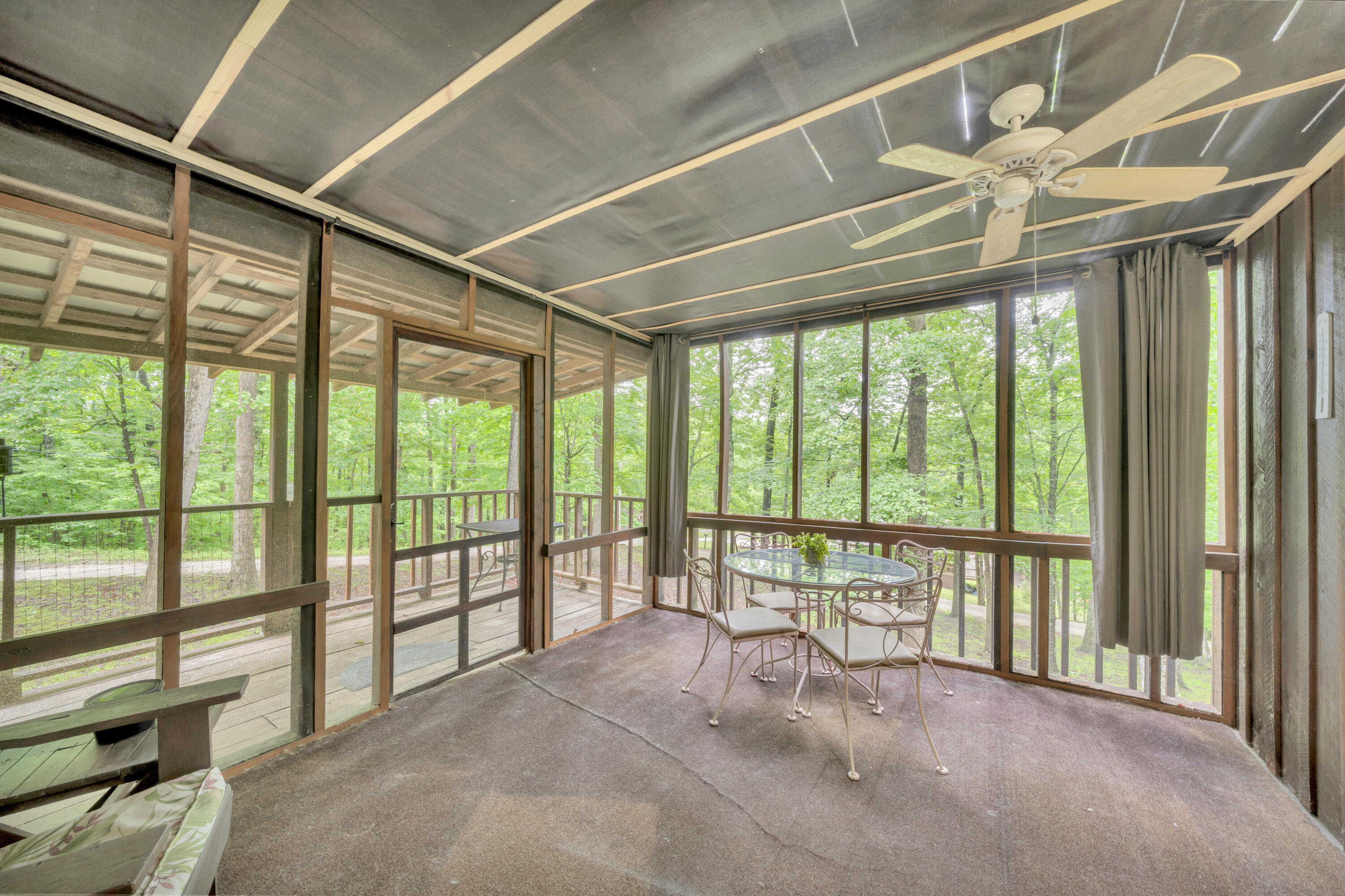 401 Turkey Ridge Road Property Photo 4