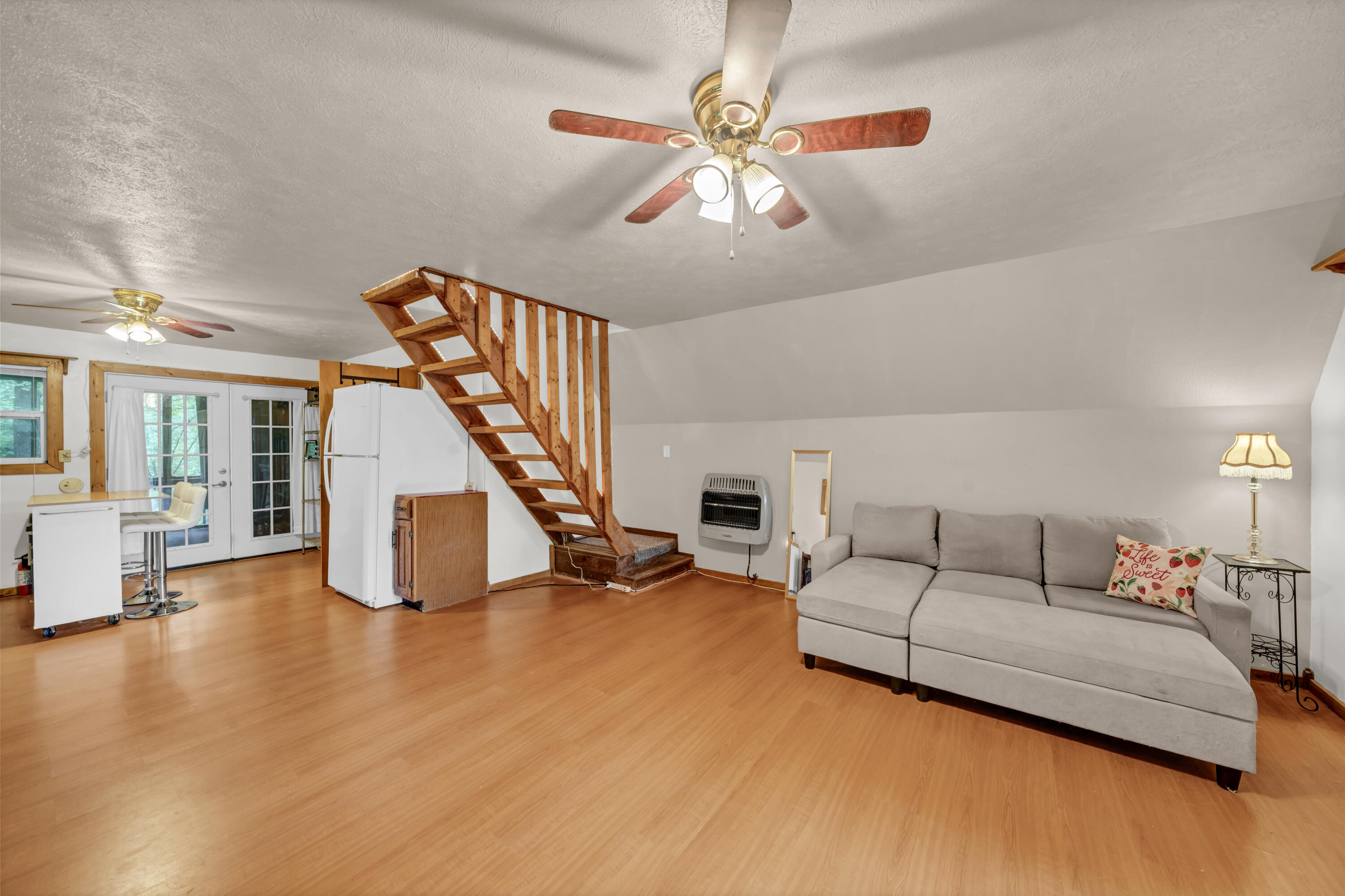 401 Turkey Ridge Road Property Photo 6