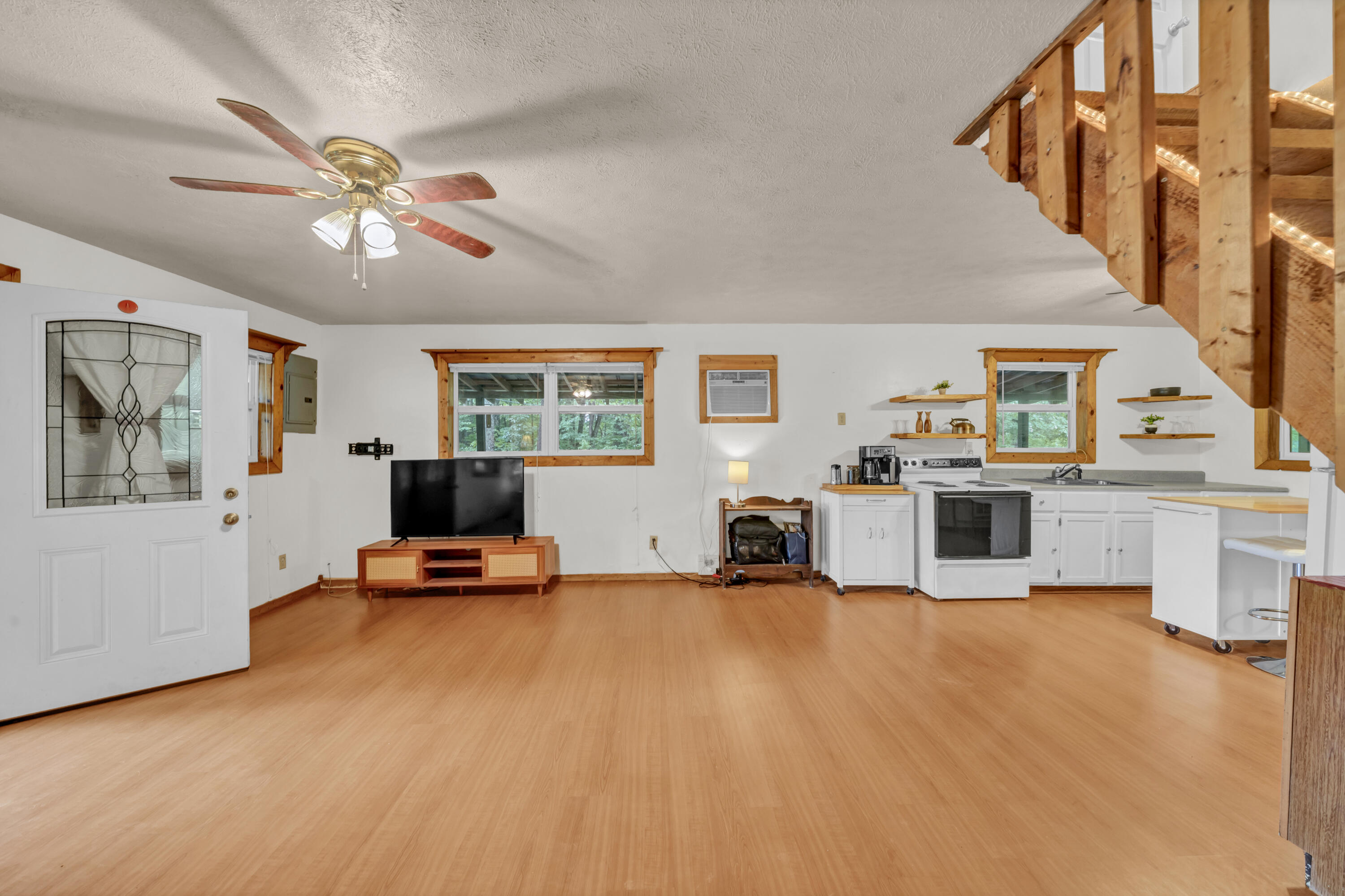 401 Turkey Ridge Road Property Photo 8
