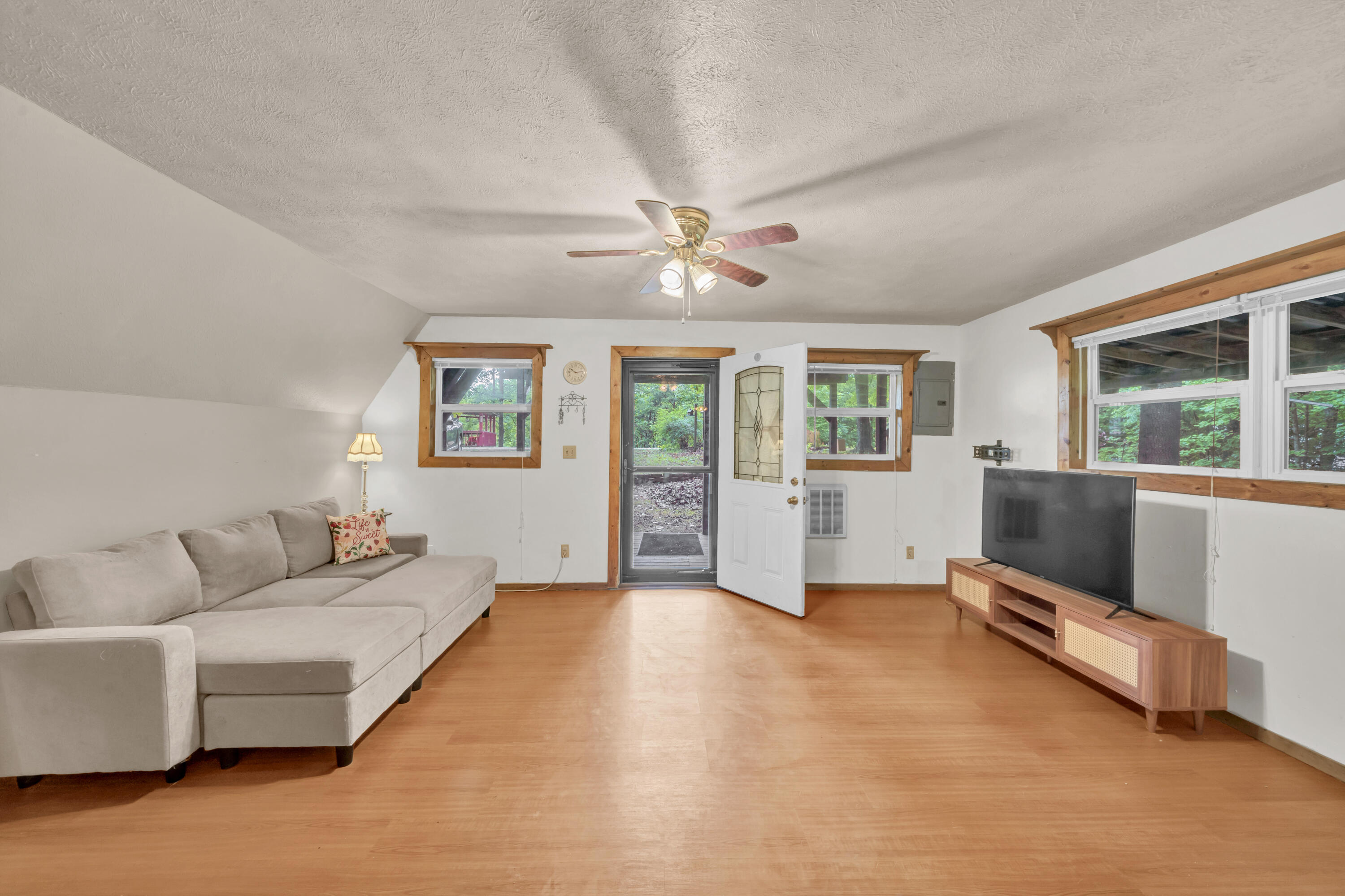 401 Turkey Ridge Road Property Photo 11