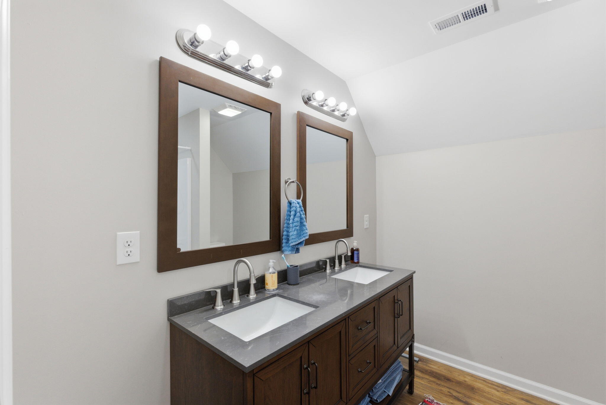 203 Mallard Point Drive Property Photo 44