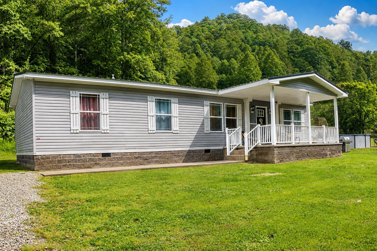 458 Justice Branch Property Photo 1