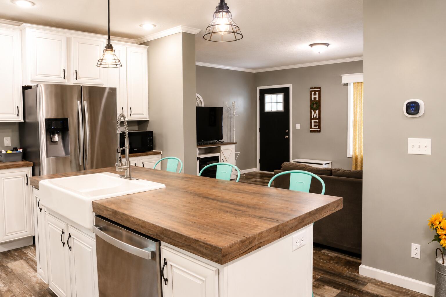 458 Justice Branch Property Photo 3