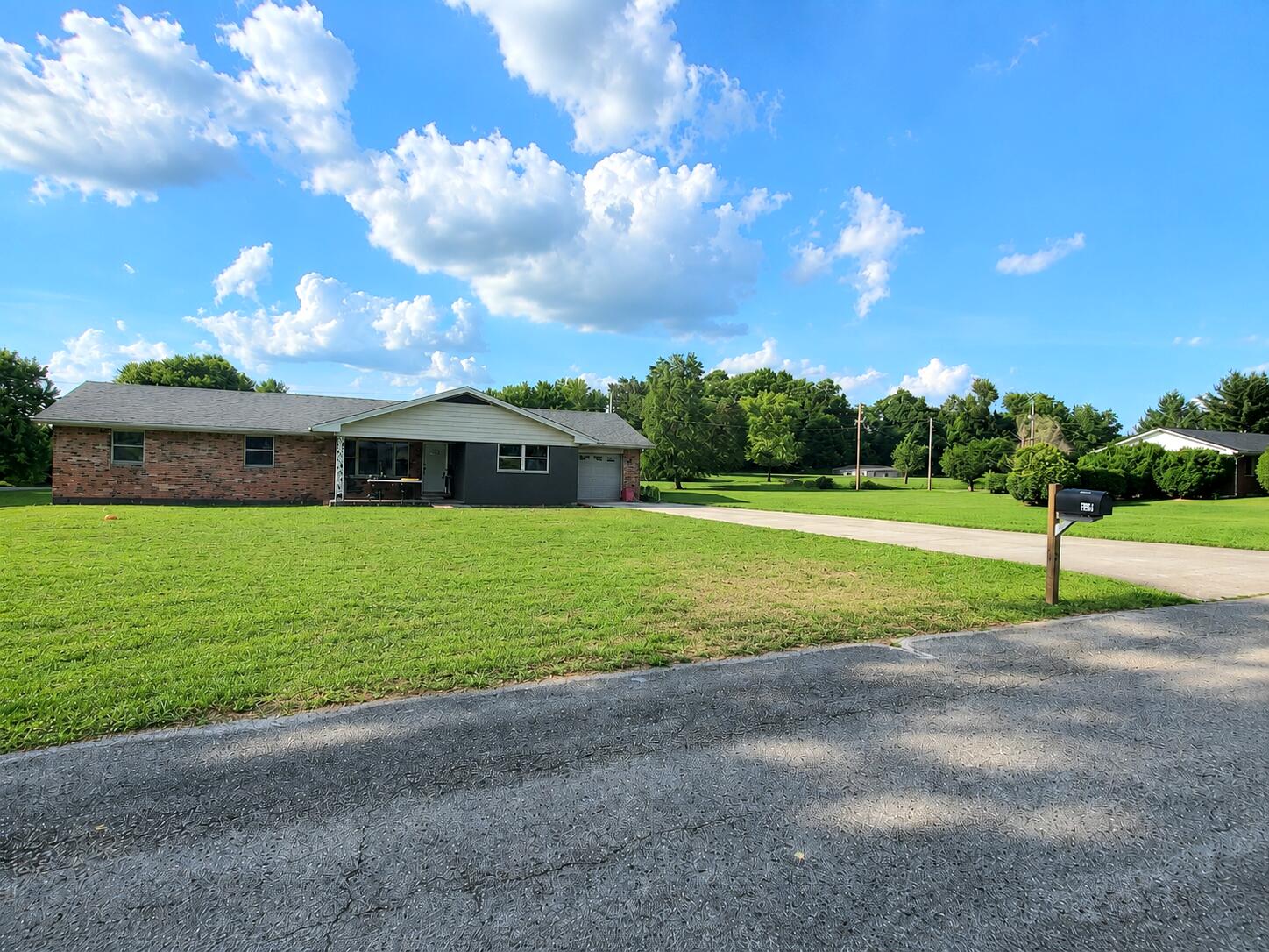 326 Sioux Trail Property Photo 3