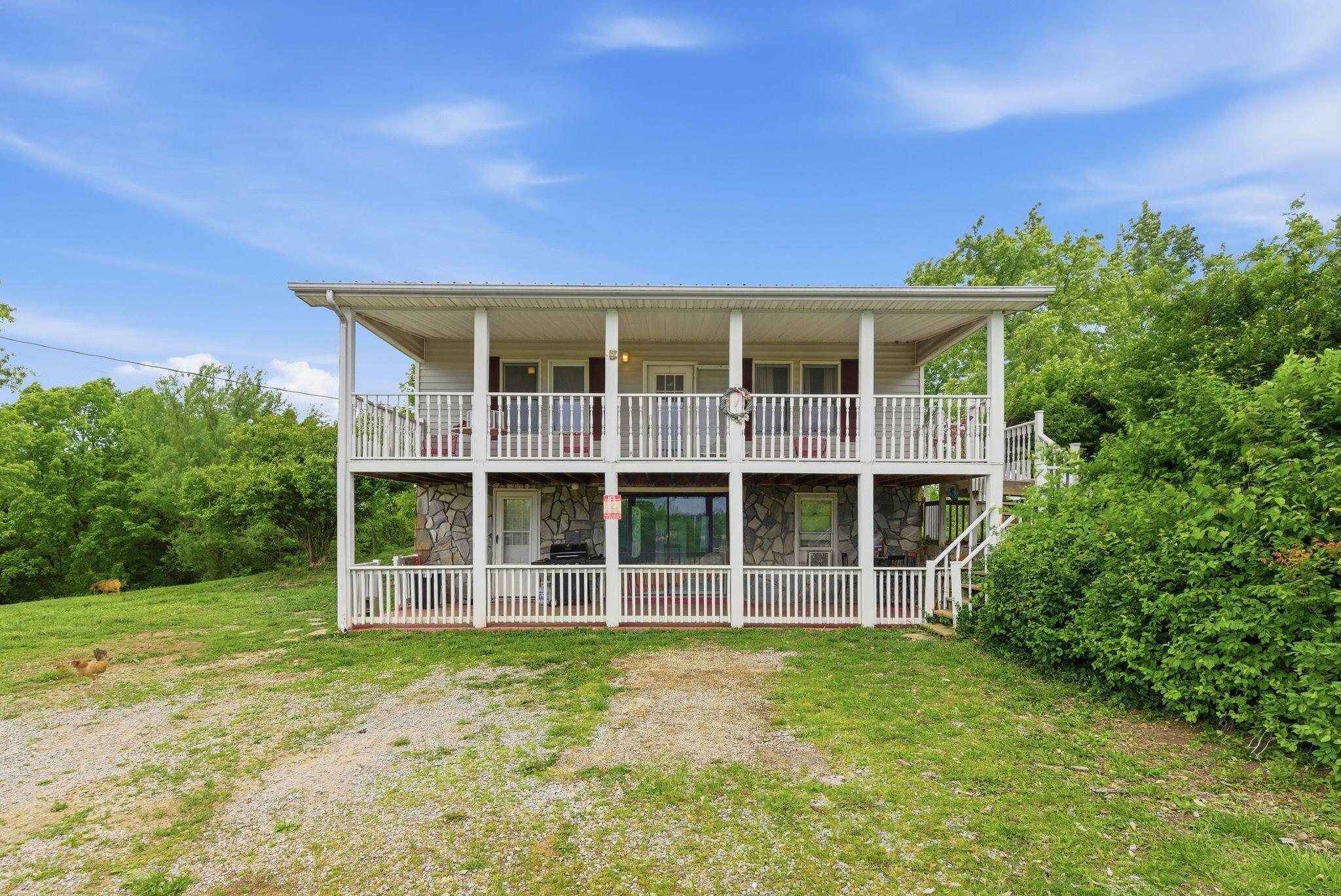1225 Rooster Run Road Property Photo 4