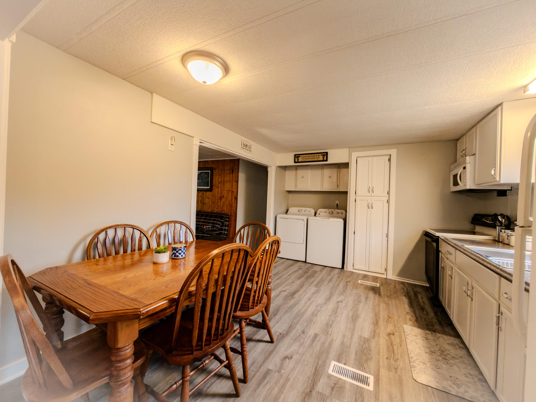 121 Anderson Drive Property Photo 7