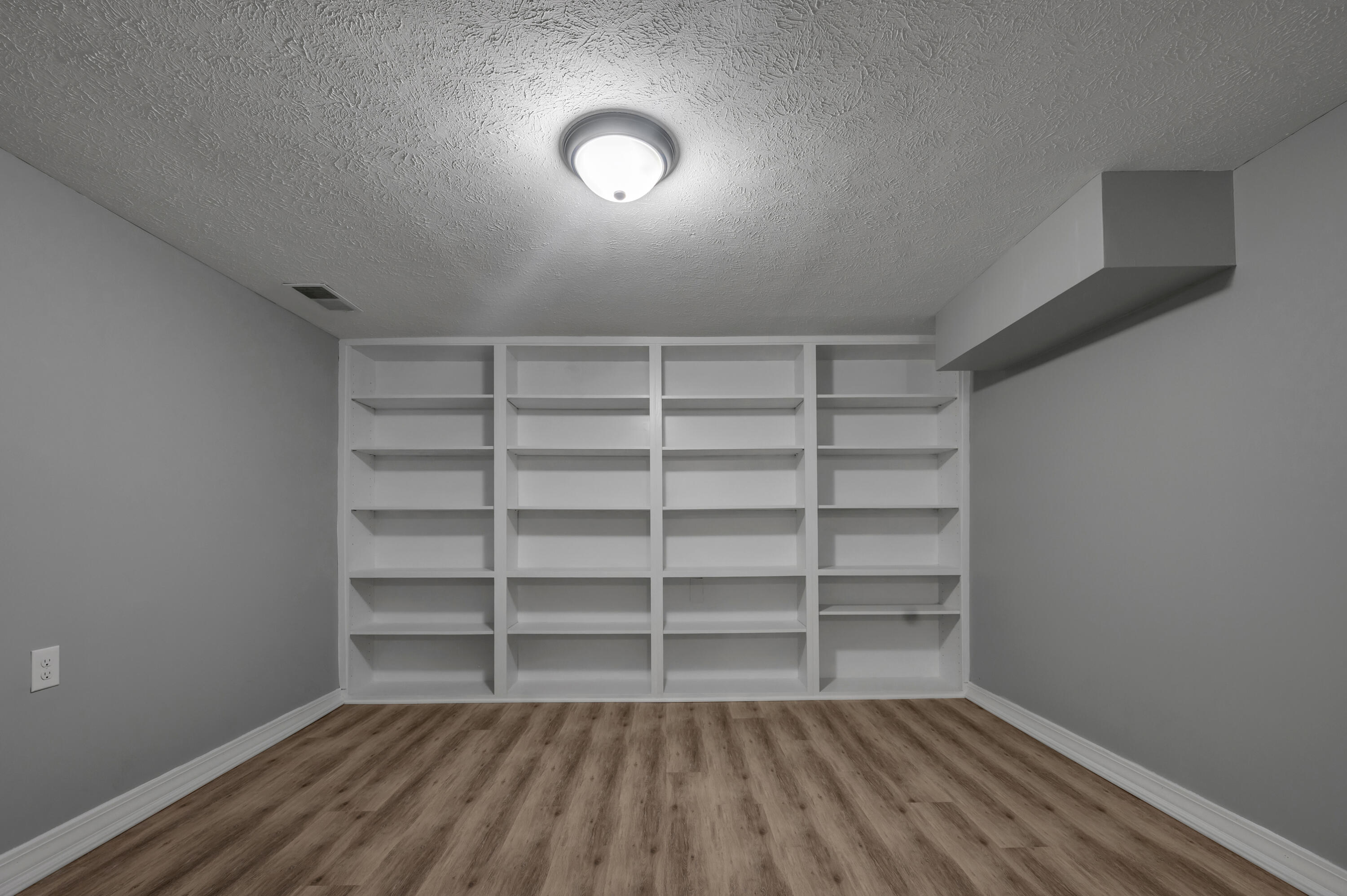 6356 Van Meter Road Property Photo 37