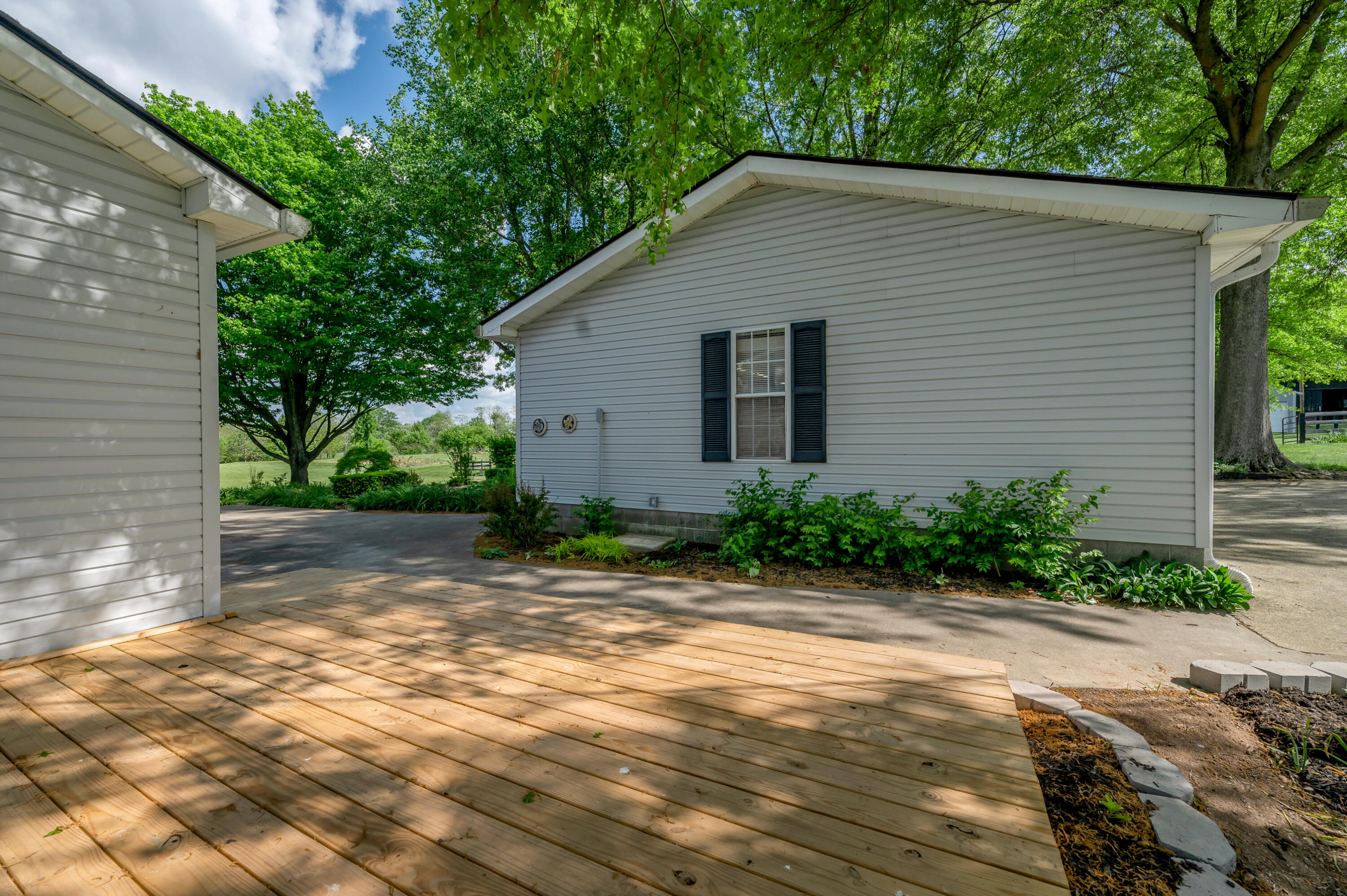 6356 Van Meter Road Property Photo 54